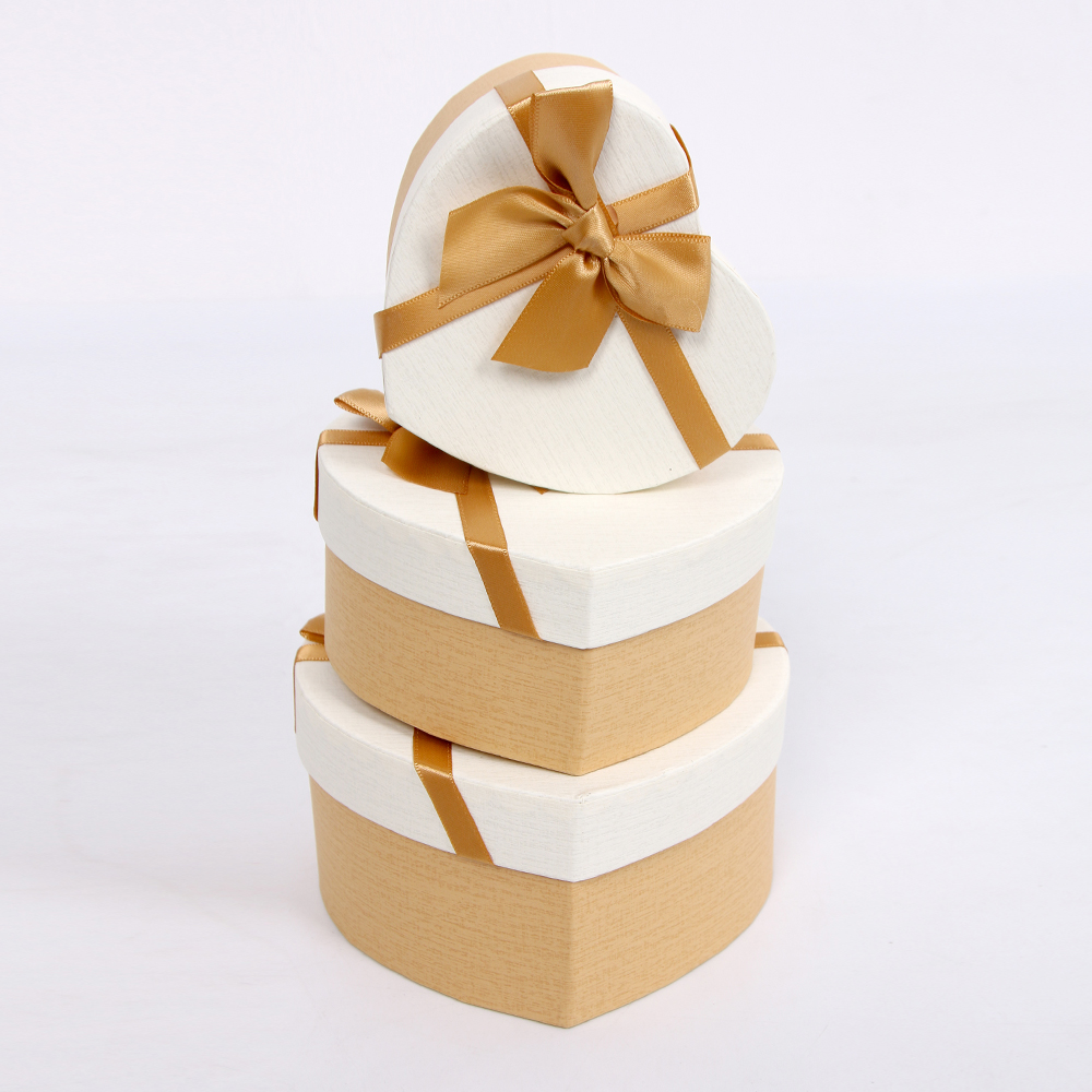 2235# Shihao Factory Wholesale universal top and bottom cover heart-shaped butterfly companion hand gift box, flower box, gift packaging box Specification image