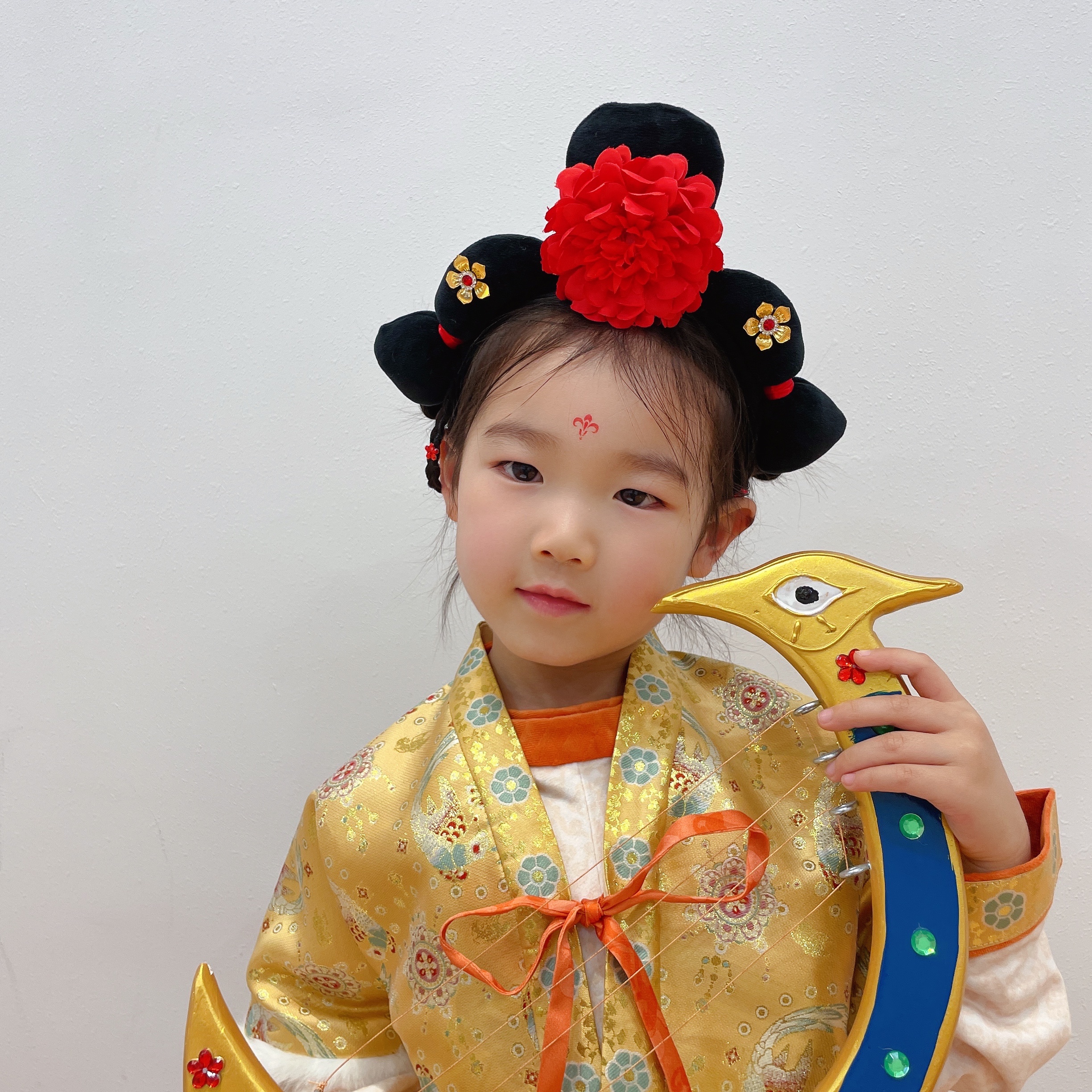 Sanhao Accessories Takes you Back to the Han and Tang Dynasties - Beauty Hairbands Application Scenario