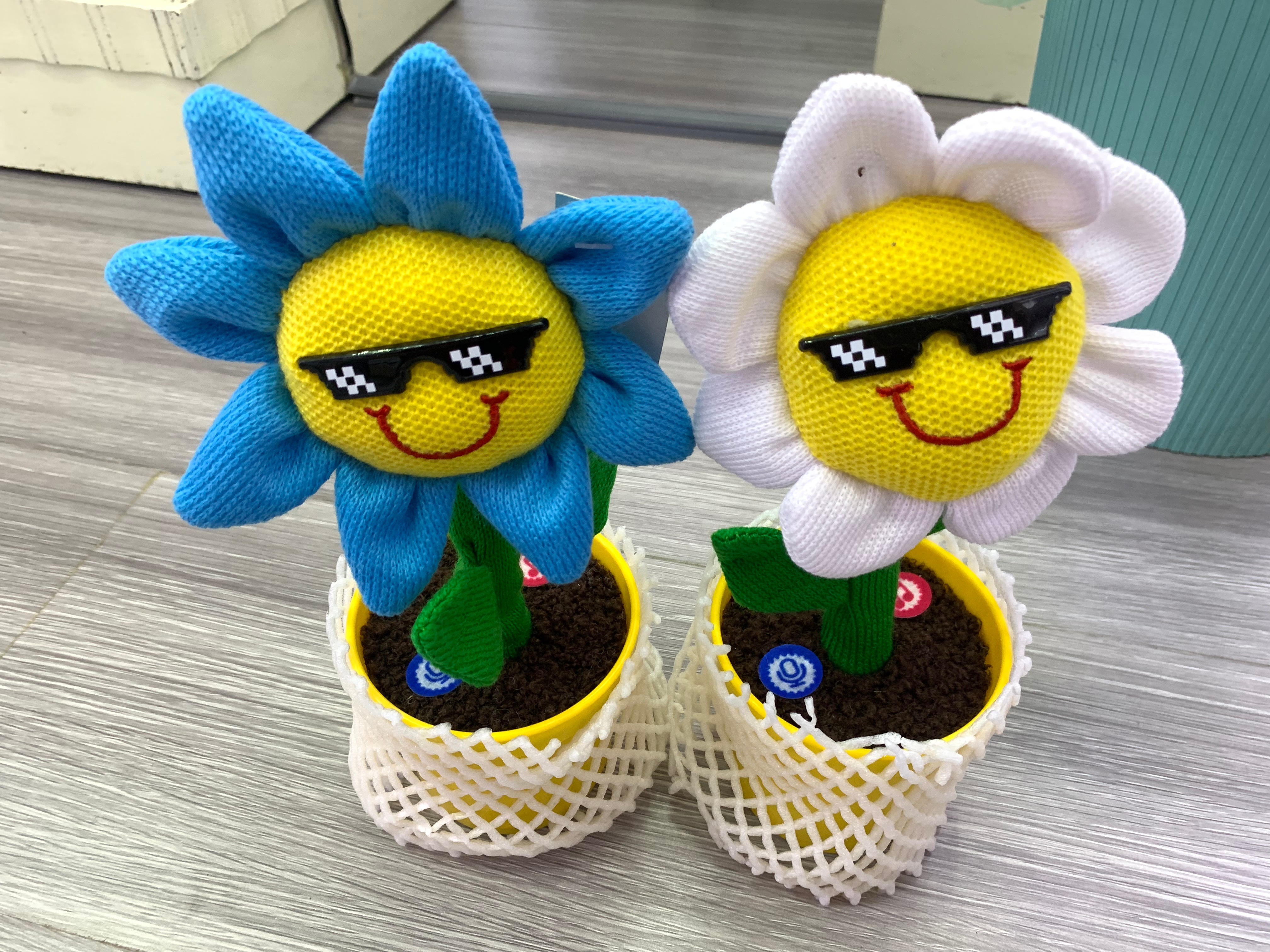 玩具电动/遥控玩具/机器狗/电动仿真猫/会跳舞的玩具细节图