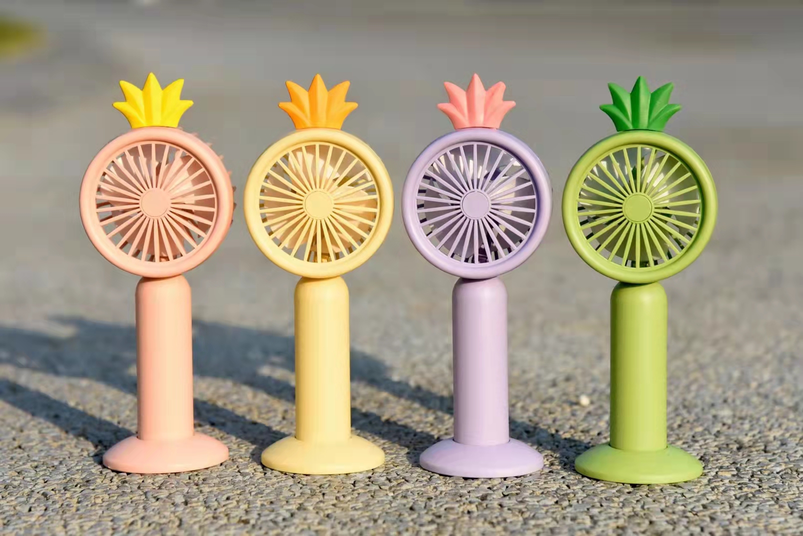 88513 Pineapple Leaf Handheld fan