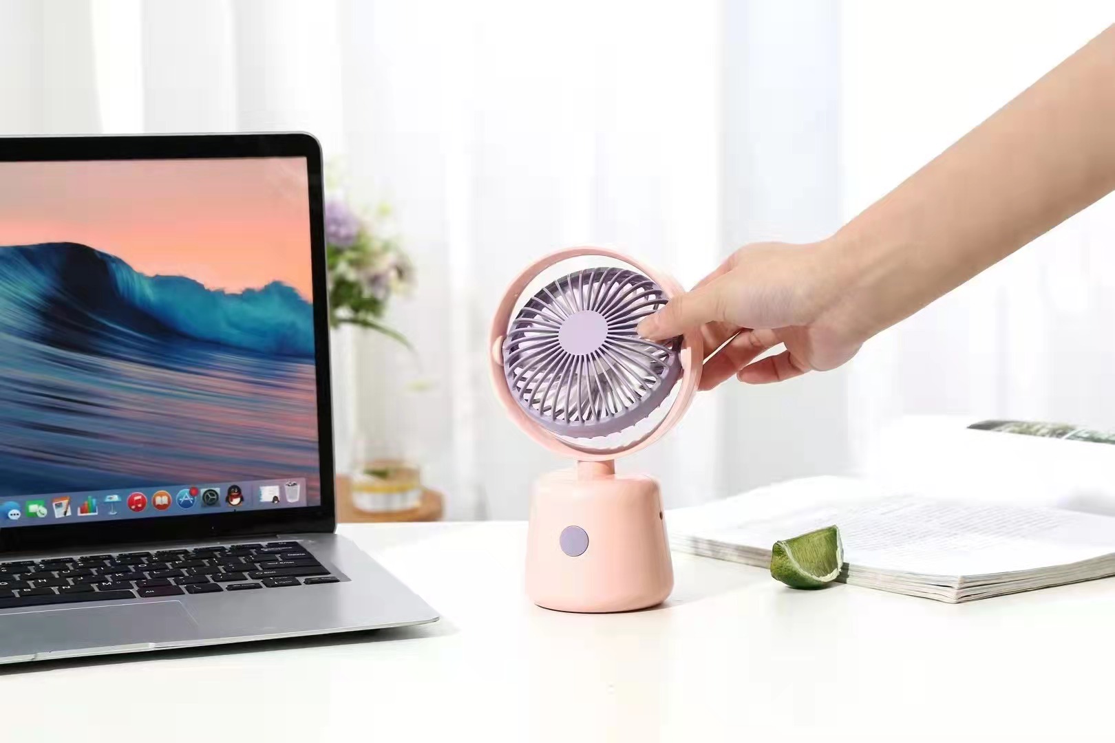 9053 Vase Desktop Fan Application Scenario