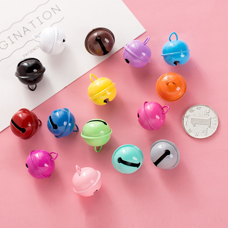 Blue Goose Accessories' creative candy-colored keychains, lacquered hanging bells Series 8 Application Scenario