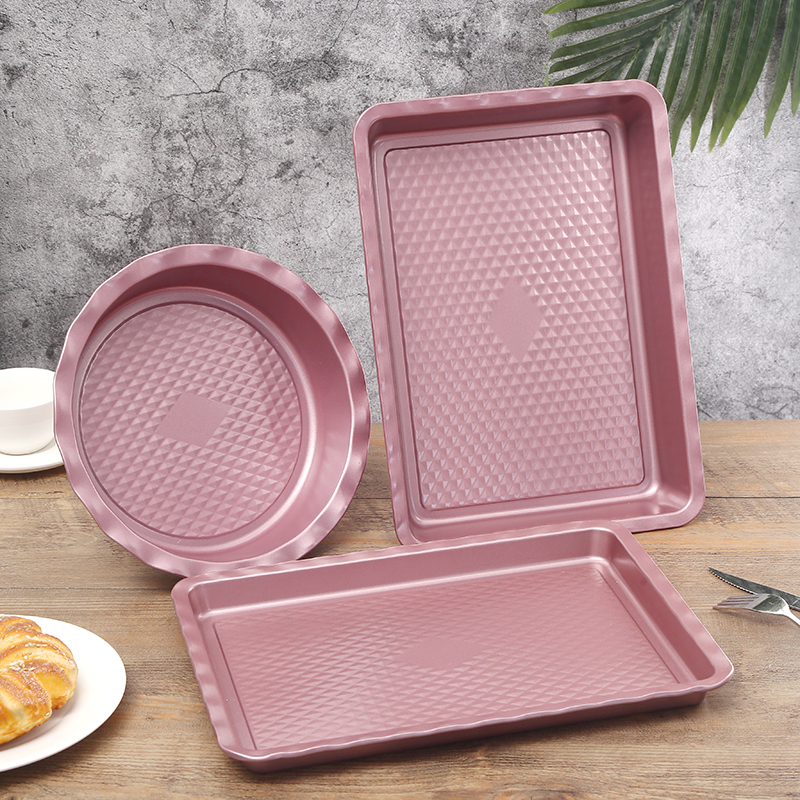 Non-stick multi-functional lace rose gold cake mold Application Scenario