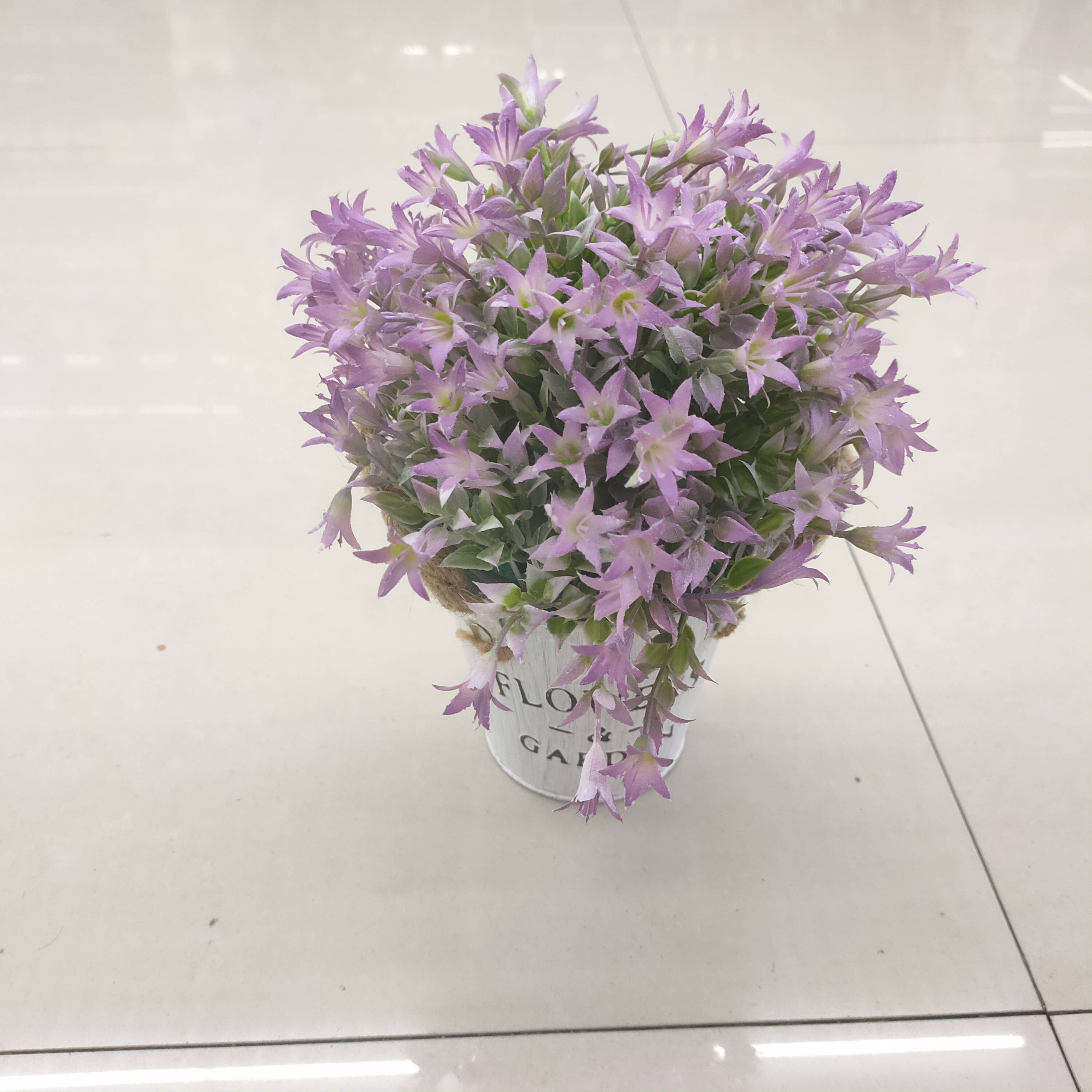 装饰花桶/花篮实物图