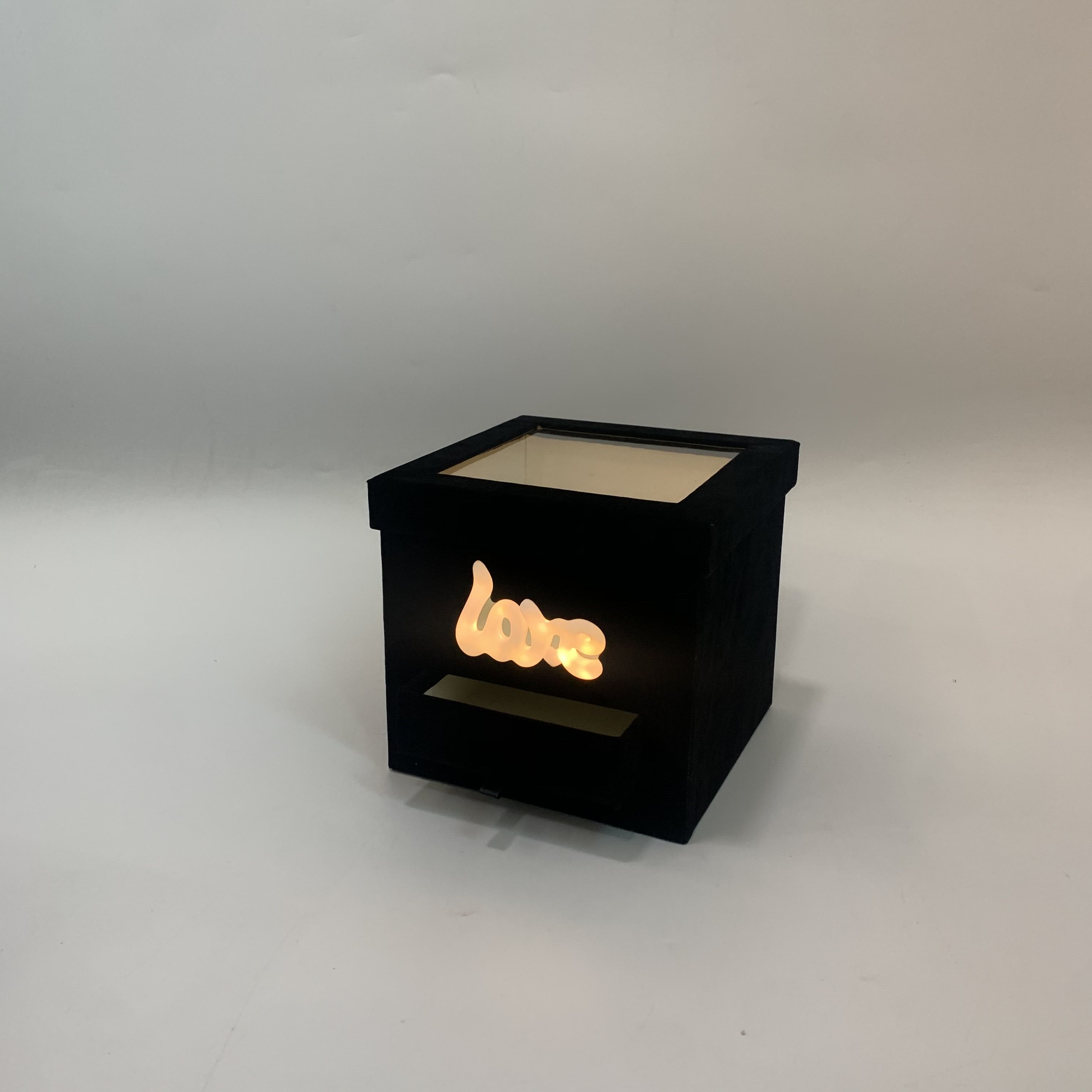 Vina square hollowed-out single box with light, gift box, gift packaging box, wedding gift box, hand-held gift box, present box Application Scenario