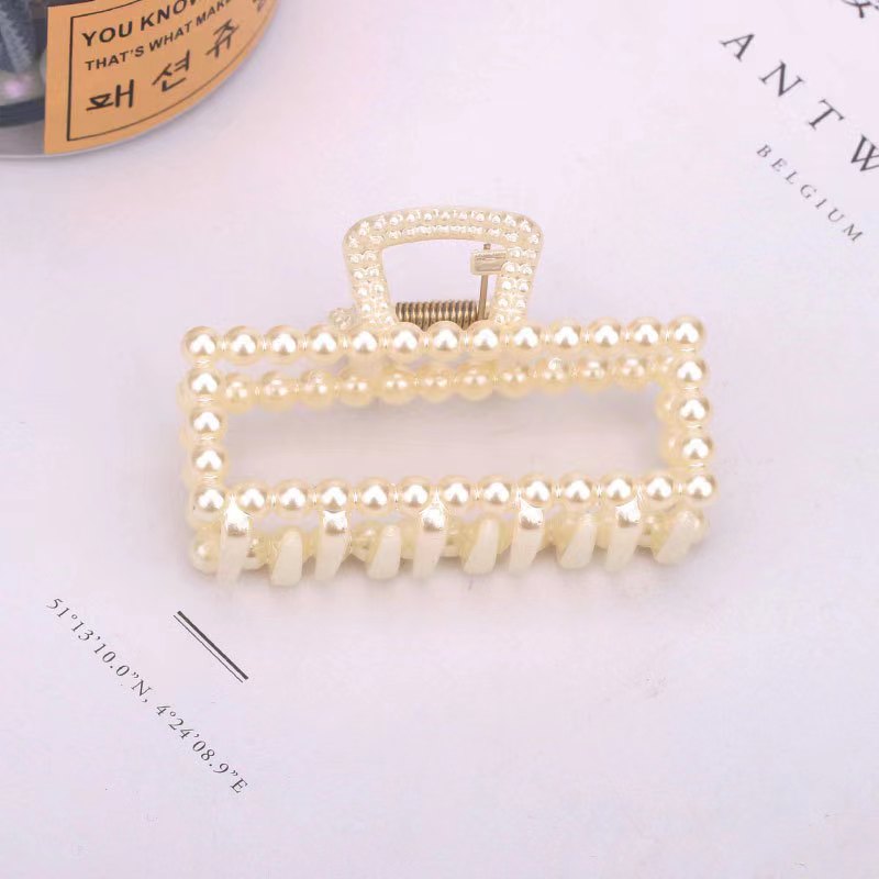 Korean version bow tie large simple shark clip accessory hair clip, women's headwear plastic pearl small hair clip wholesale h-515 Item Picture