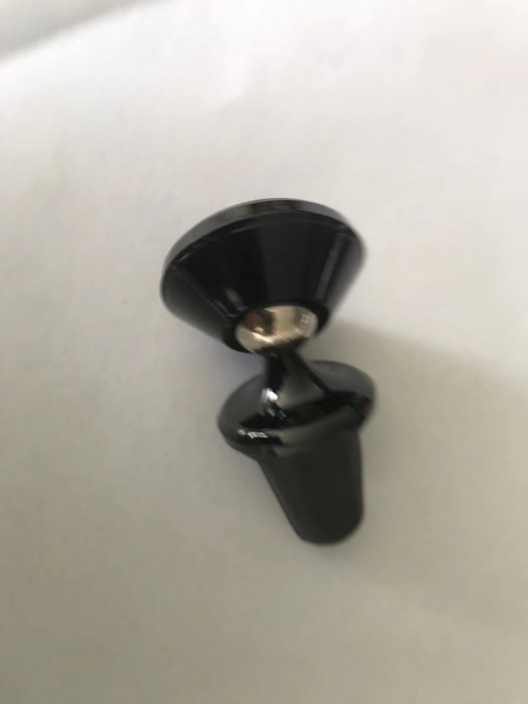 磁铁手机支架/出风口导航架/车载手机架白底实物图