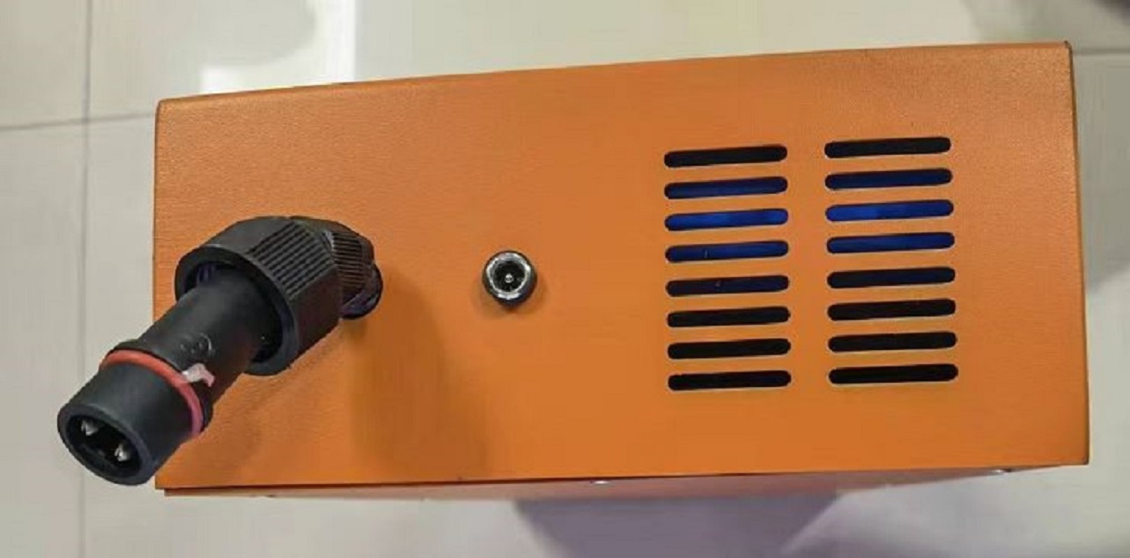 太阳能充电器产品图