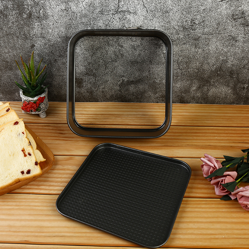 Square buckled non-stick cake mold Specification image