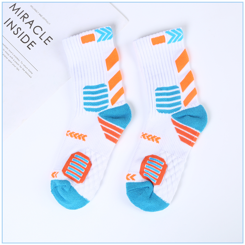 Basketball socks, children's high-top American long socks, student towel soles, professional practical sports socks Specification image