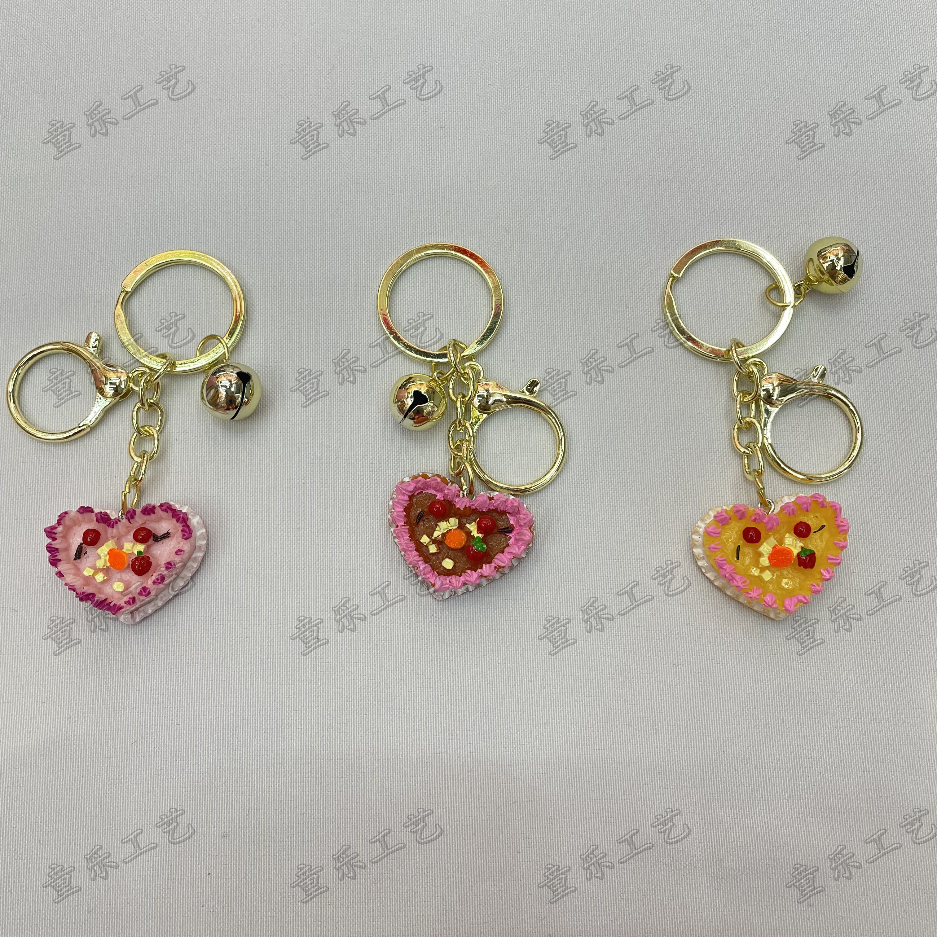 Korean popular creative simulation heart-shaped cake model keychain pendant, personalized cake bag pendant details Picture