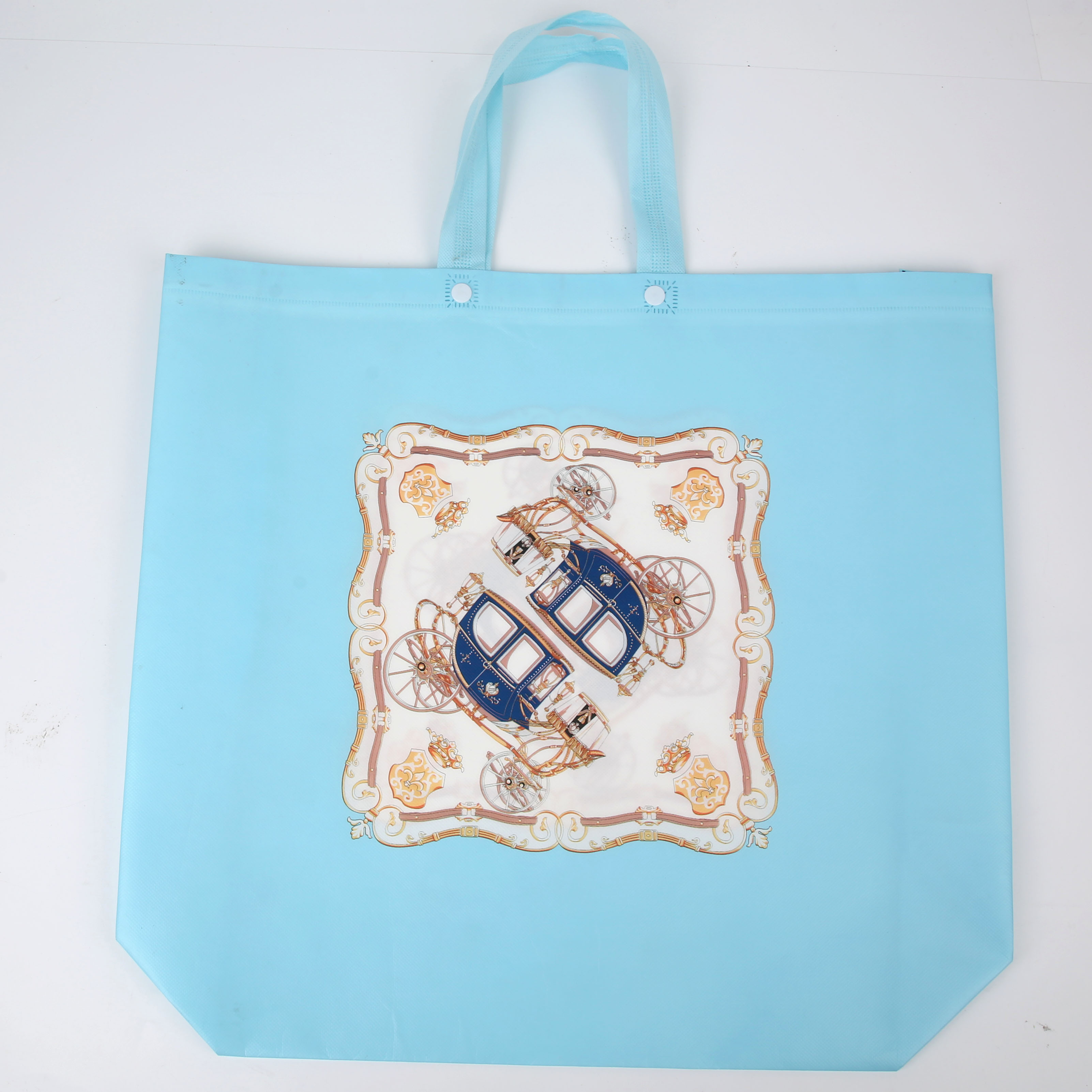 Factory direct sales of handbags, plastic bags and non-woven fabrics in one row for convenient shopping bags Item Picture