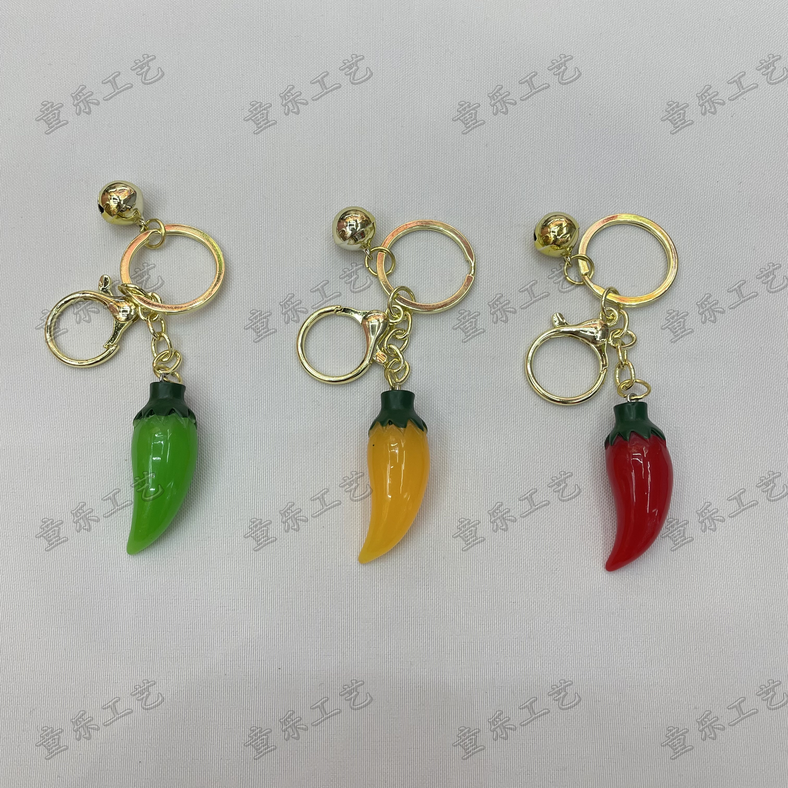 Chili keychain small pendant, creative and personalized car, cute female key chain ring, keychain, schoolbag, mobile phone hanging decoration