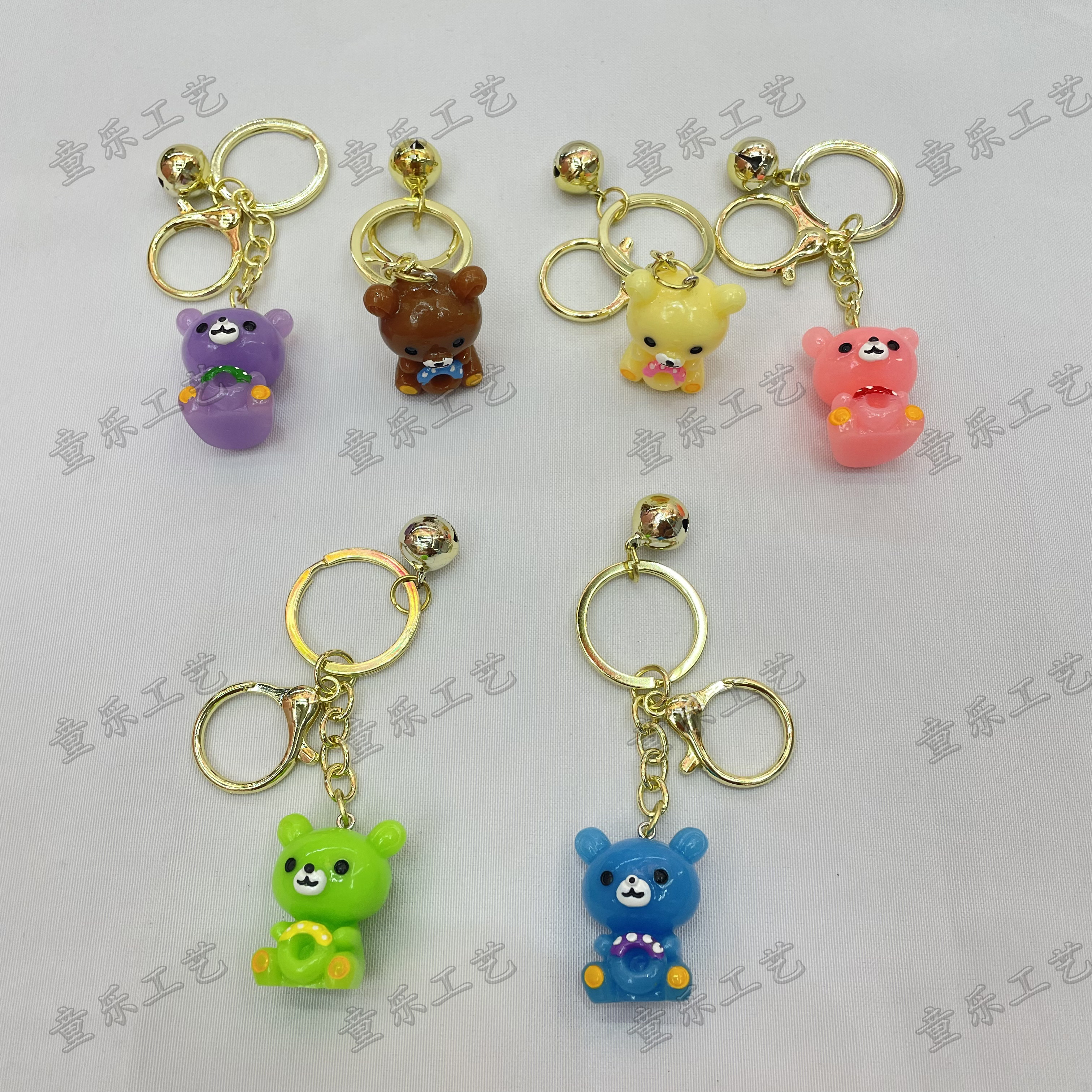Cartoon cute bear keychain, creative men's and women's car bag key chain ring pendant Item Picture