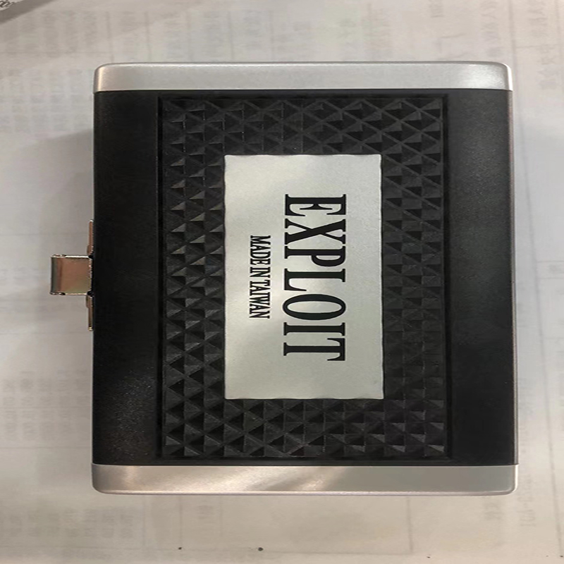 EXPLOIT has developed a 26-piece small set of compact and portable chromium-vanadium steel ratchet wrenches for household use in Taiwan auto repair details Picture