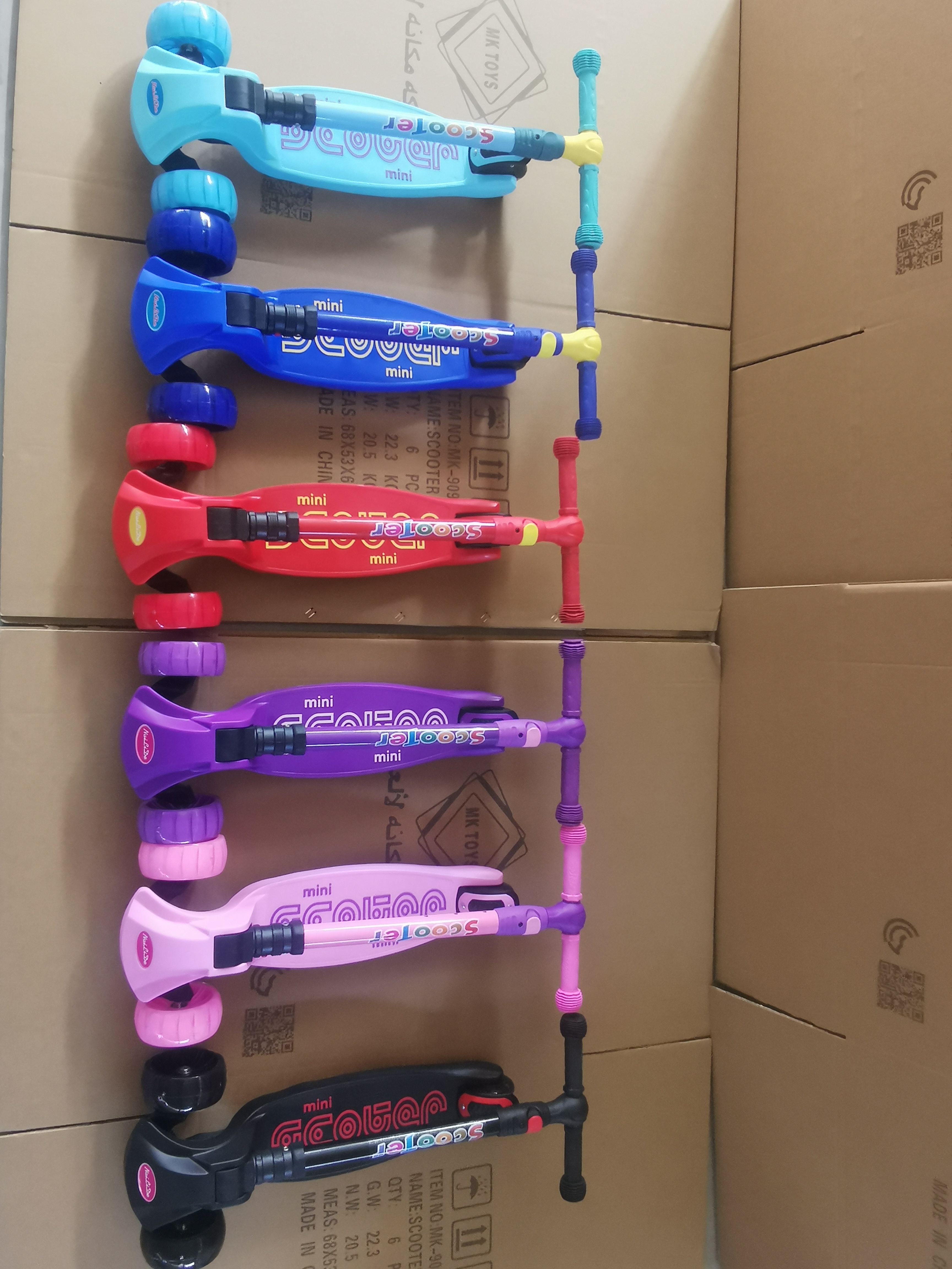 儿童滑板车滑行车带灯光音乐代步车1180