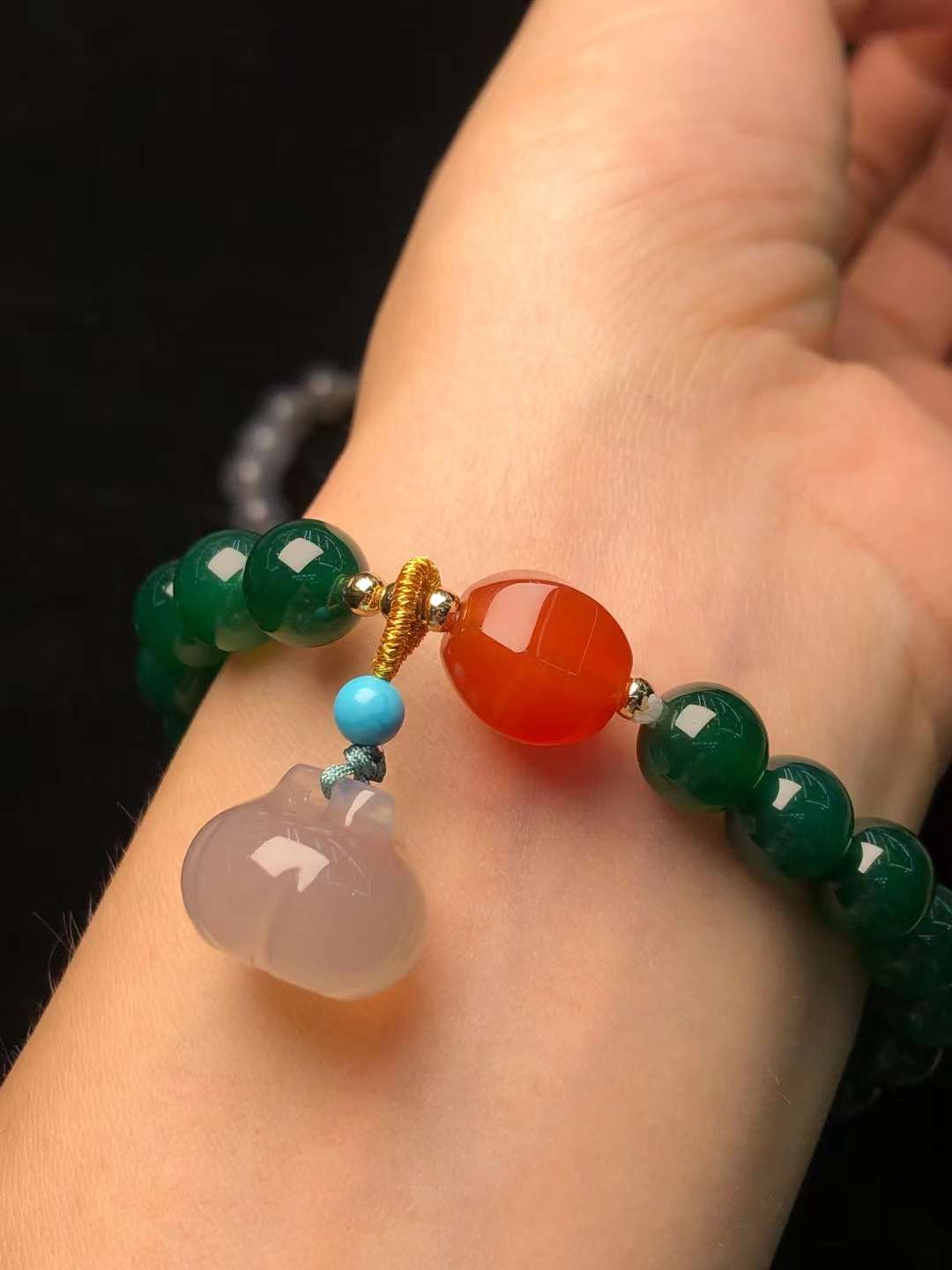 8mm green agate hanging lotus pod bracelet, a live-streaming bestseller Buddhist prayer bead bracelet Specification image