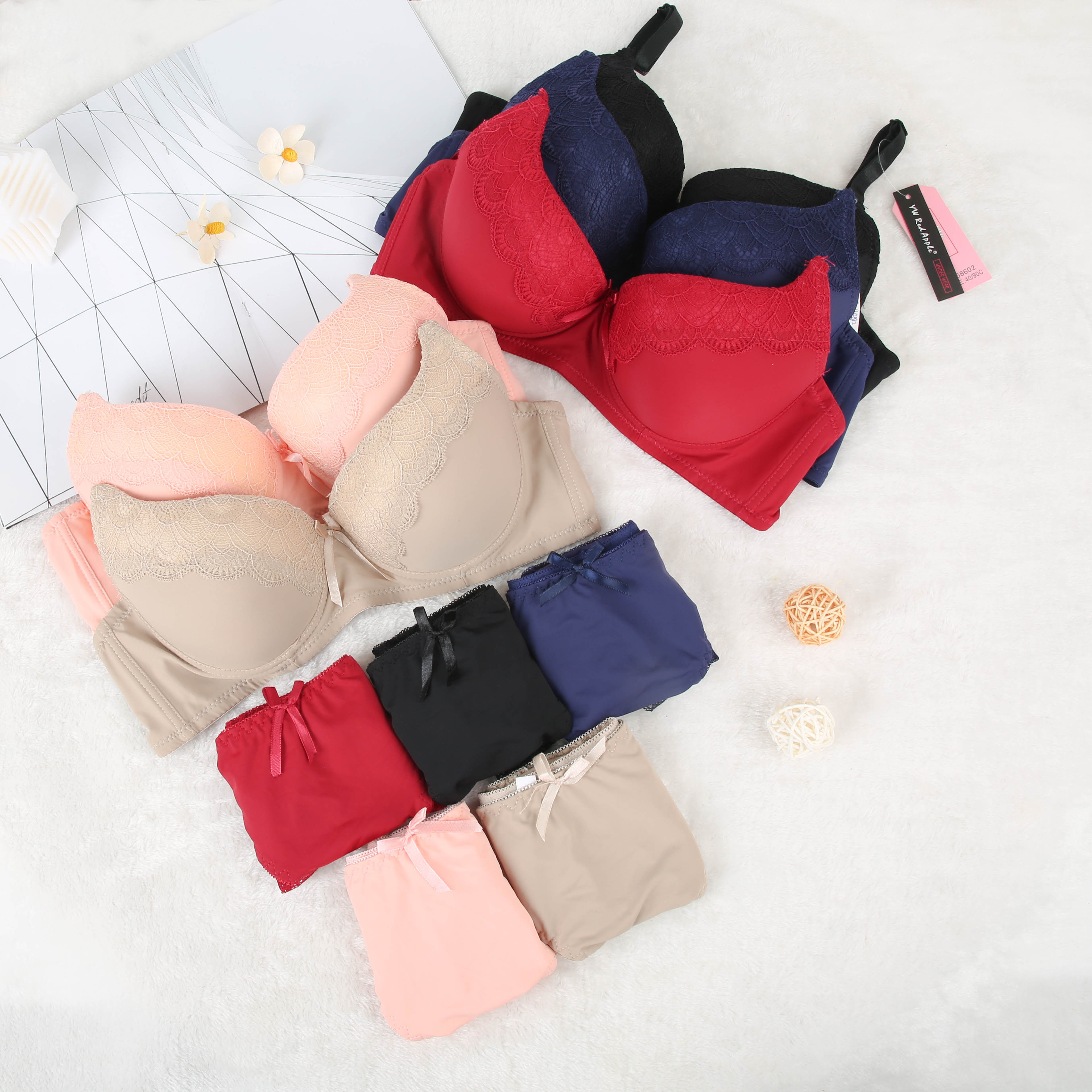 跨境南美欧美无痕果冻字母有钢圈小胸聚拢调整型大胸显小文胸套装厂家批发