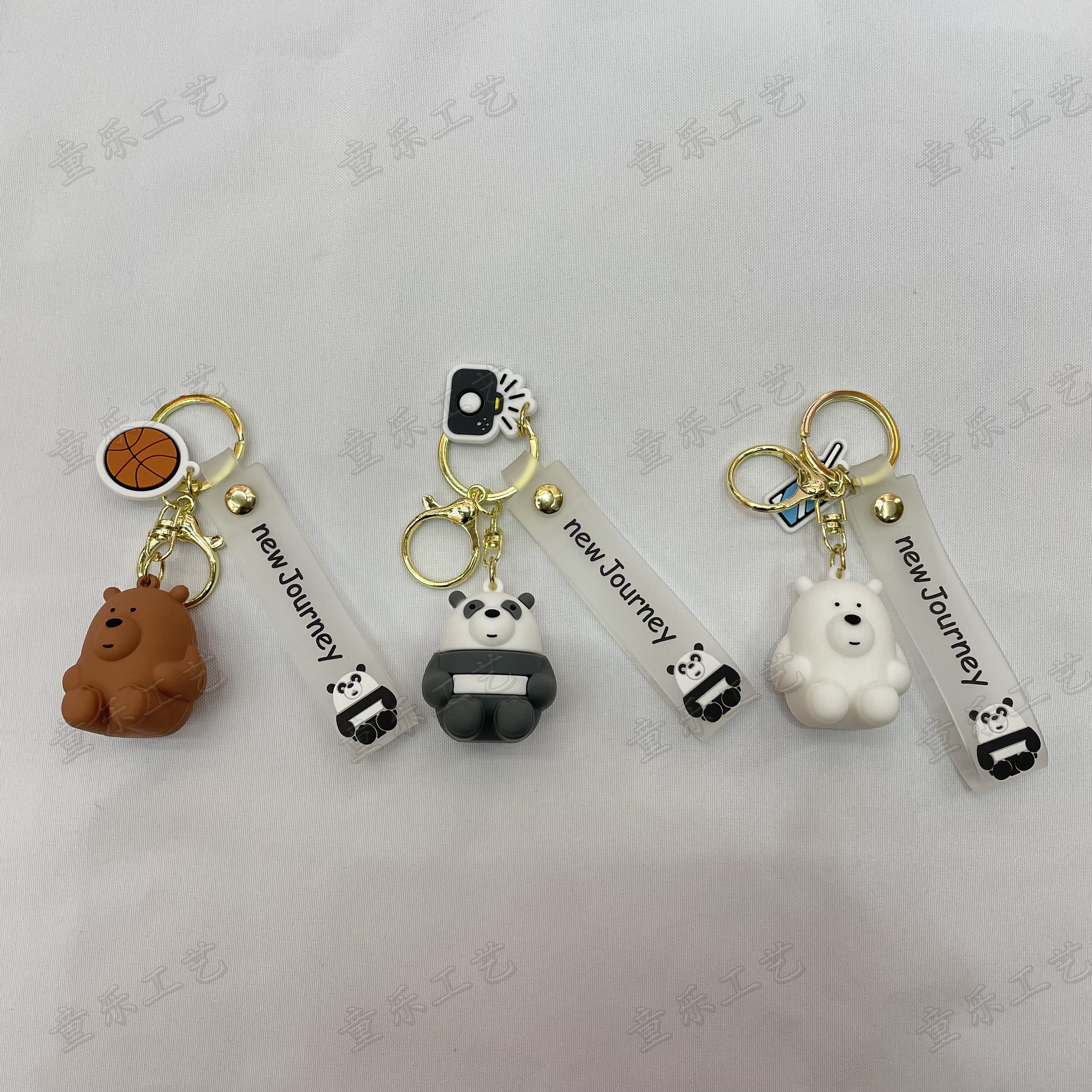 Cartoon keychains, popular sitting bear, cute and cute creative keychains, car bag pendants, mobile phone pendants details Picture