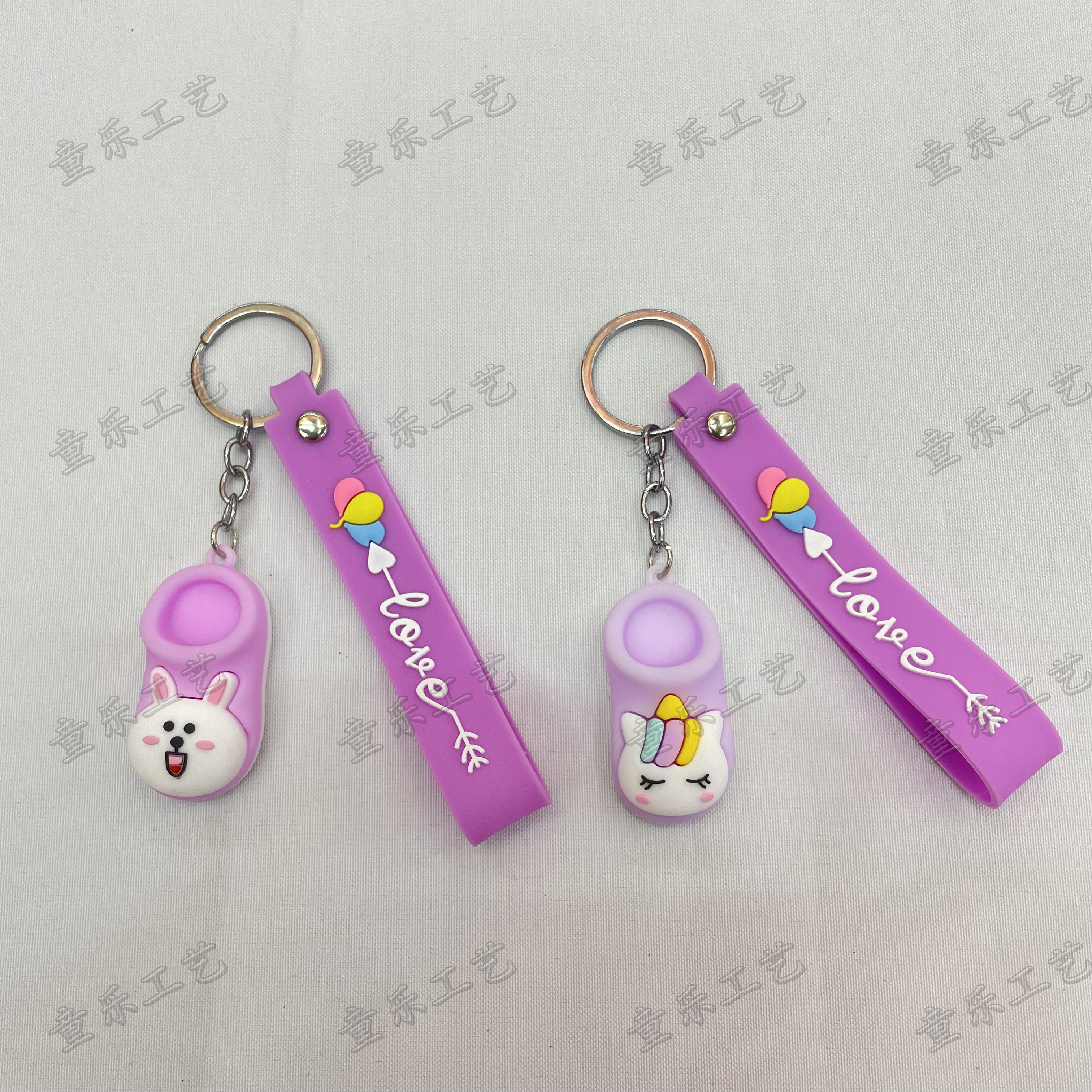 Cartoon cute animal slippers, keychains, car key pendants, creative keychains, bag pendants, mobile phone pendants Specification image