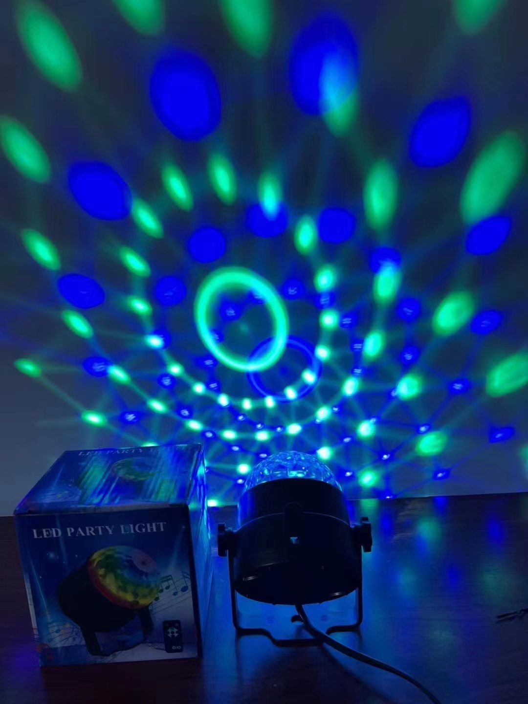 魔球白底实物图