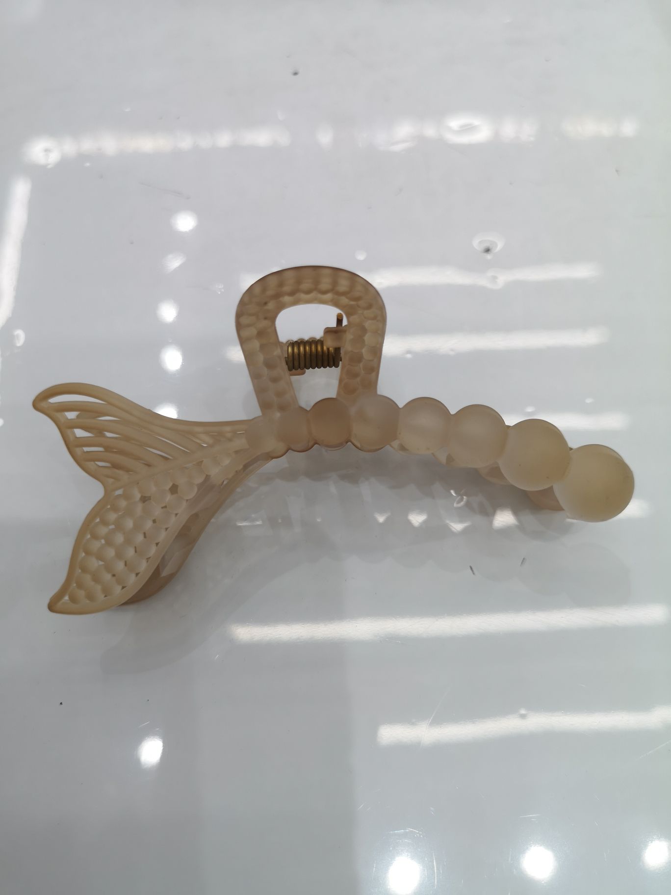 鱼尾珍珠塑料抓夹9公分