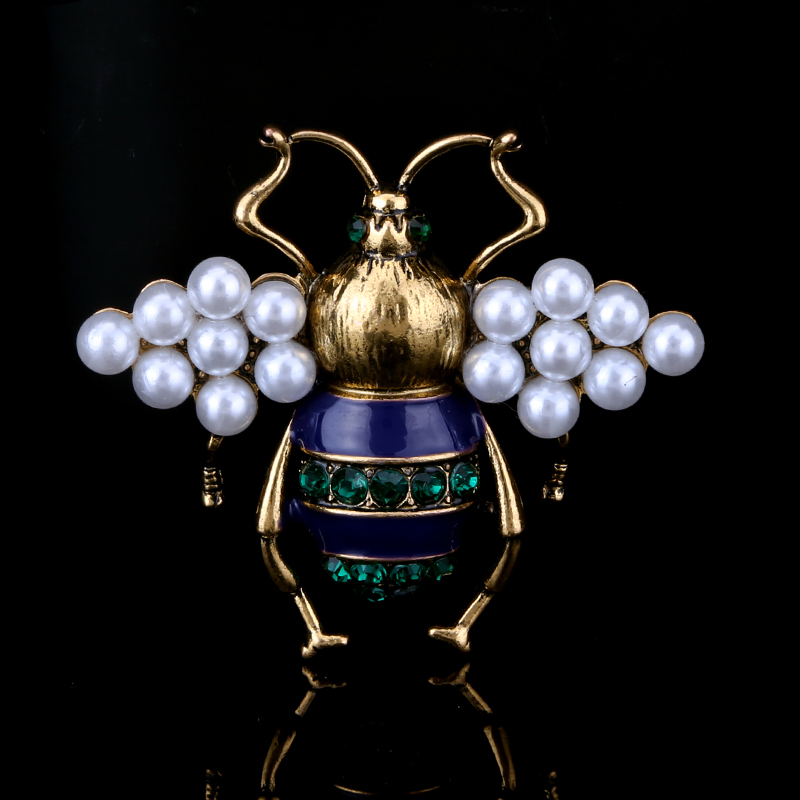 Factory direct sales for foreign trade, popular high-end new brooches with rhinestones, pearls, bees, creative European and American luxury high-end pearl pins, pearl coats, corsages, mom gifts details Picture
