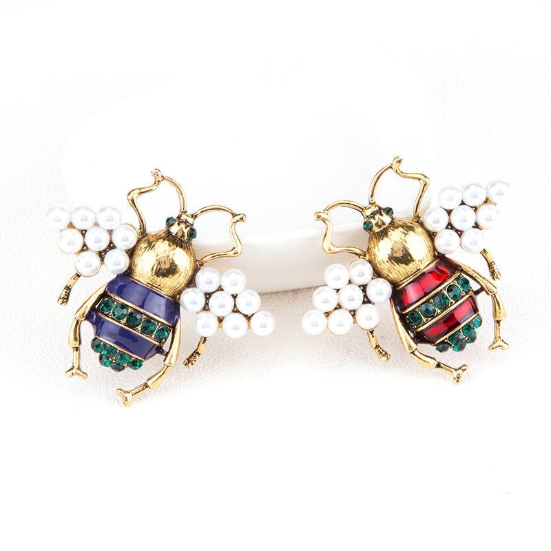 Factory direct sales for foreign trade, popular high-end new brooches with rhinestones, pearls, bees, creative European and American luxury high-end pearl pins, pearl coats, corsages, mom gifts