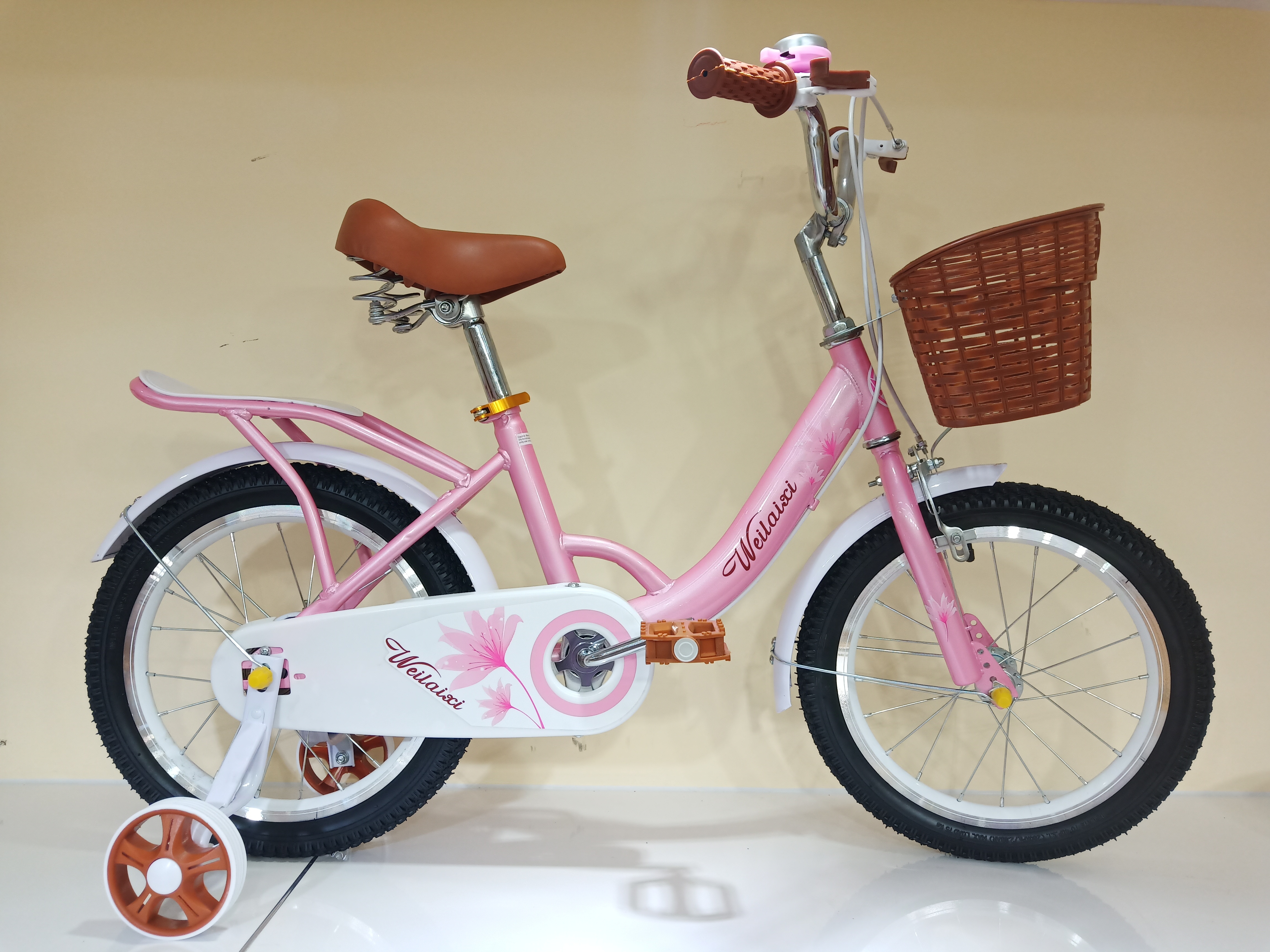 2022新款儿童自行车一体衣架带辅助轮轻车筐后座自行车