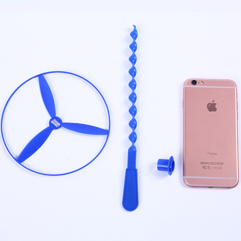 Plastic big flying fairy toy, hand-pushed flying saucer frisbee, Children's Day gift, student prize Application Scenario