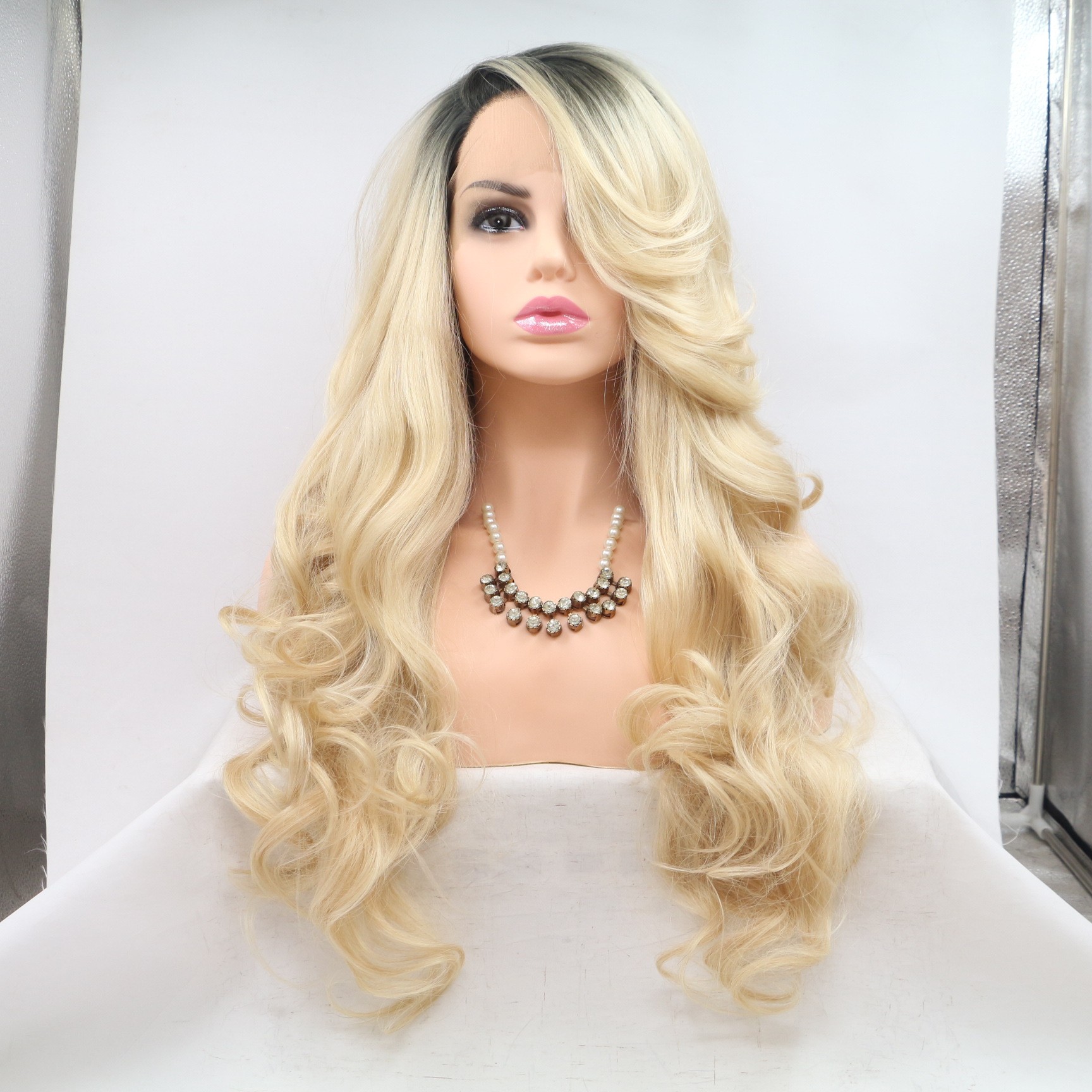 NEWLOOK front lace wig, synthetic fiber wig, high-temperature silk factory, large quantity, favorable price, in stock Application Scenario
