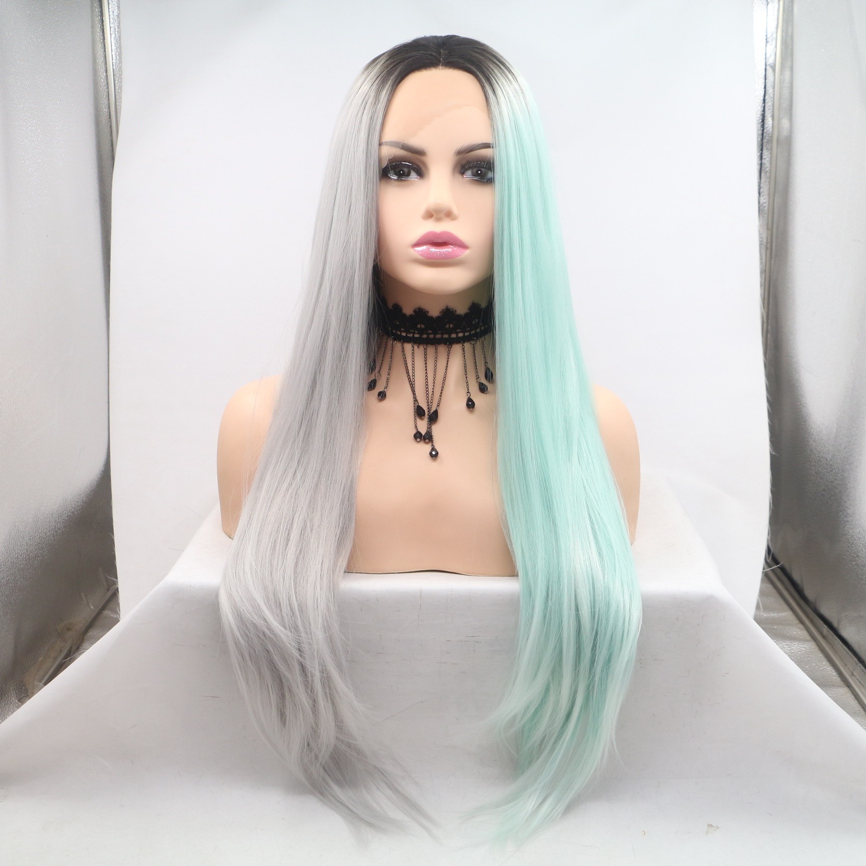 NEW LOOK European and American chemical fiber high-temperature silk women's gray-green trendy mid-parted long curly hair hand-woven front lace wig cover Specification image