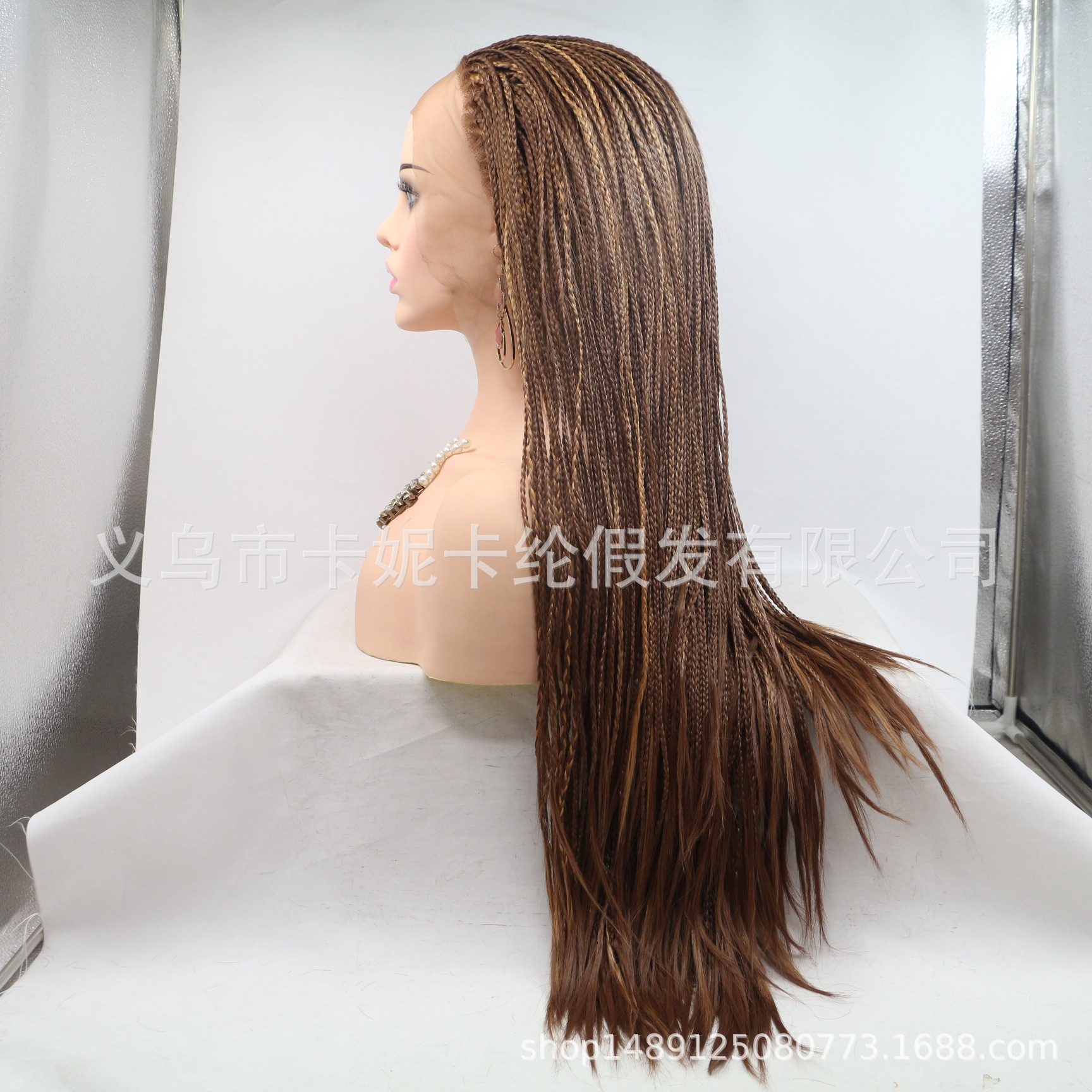 European, American and African fashion three-strand braid wigs with lace and synthetic fiber wigs in front of dirty braids Specification image