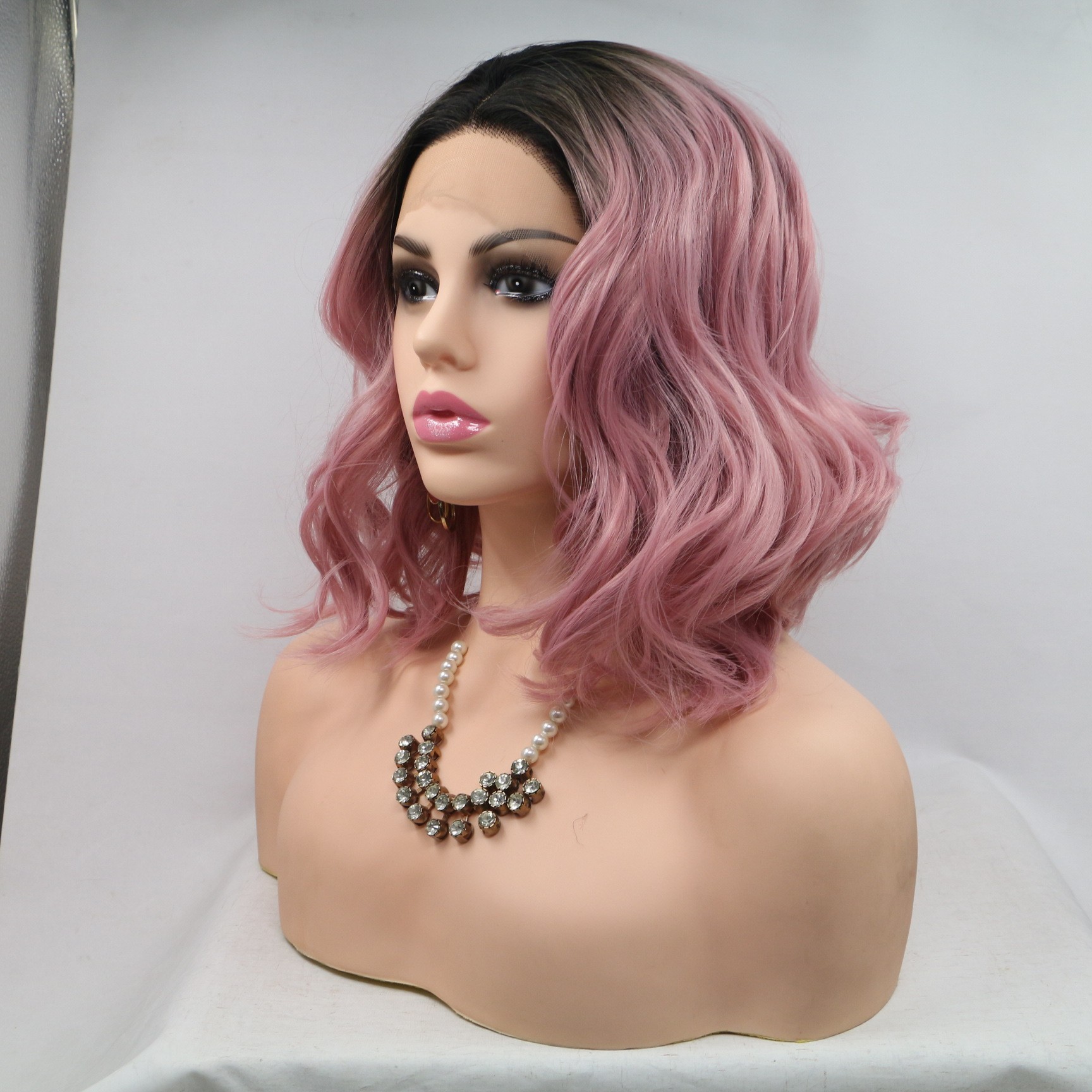 NEWLOOK European and American wig with short curly hair, lace fashion, new cross-border wig in light pink details Picture