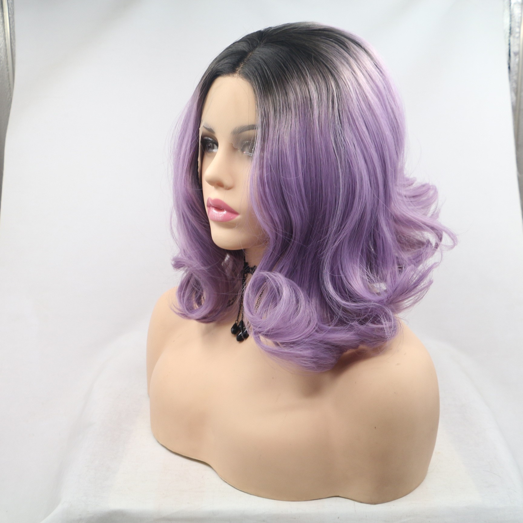 NEW LOOK wig, synthetic fiber front lace short hair bobo, European and American lace headgear, gradient curly hair in stock
