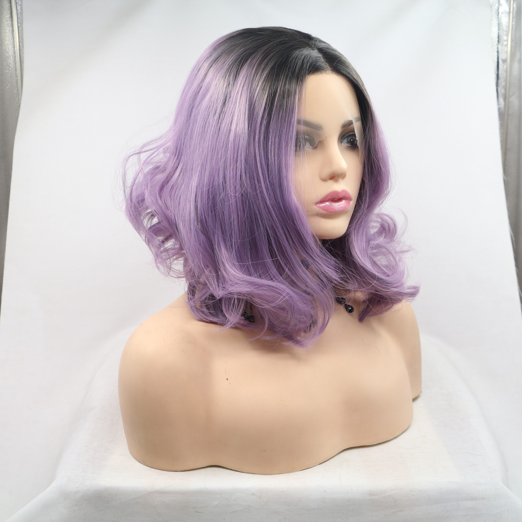 NEW LOOK wig, synthetic fiber front lace short hair bobo, European and American lace headgear, gradient curly hair in stock Specification image