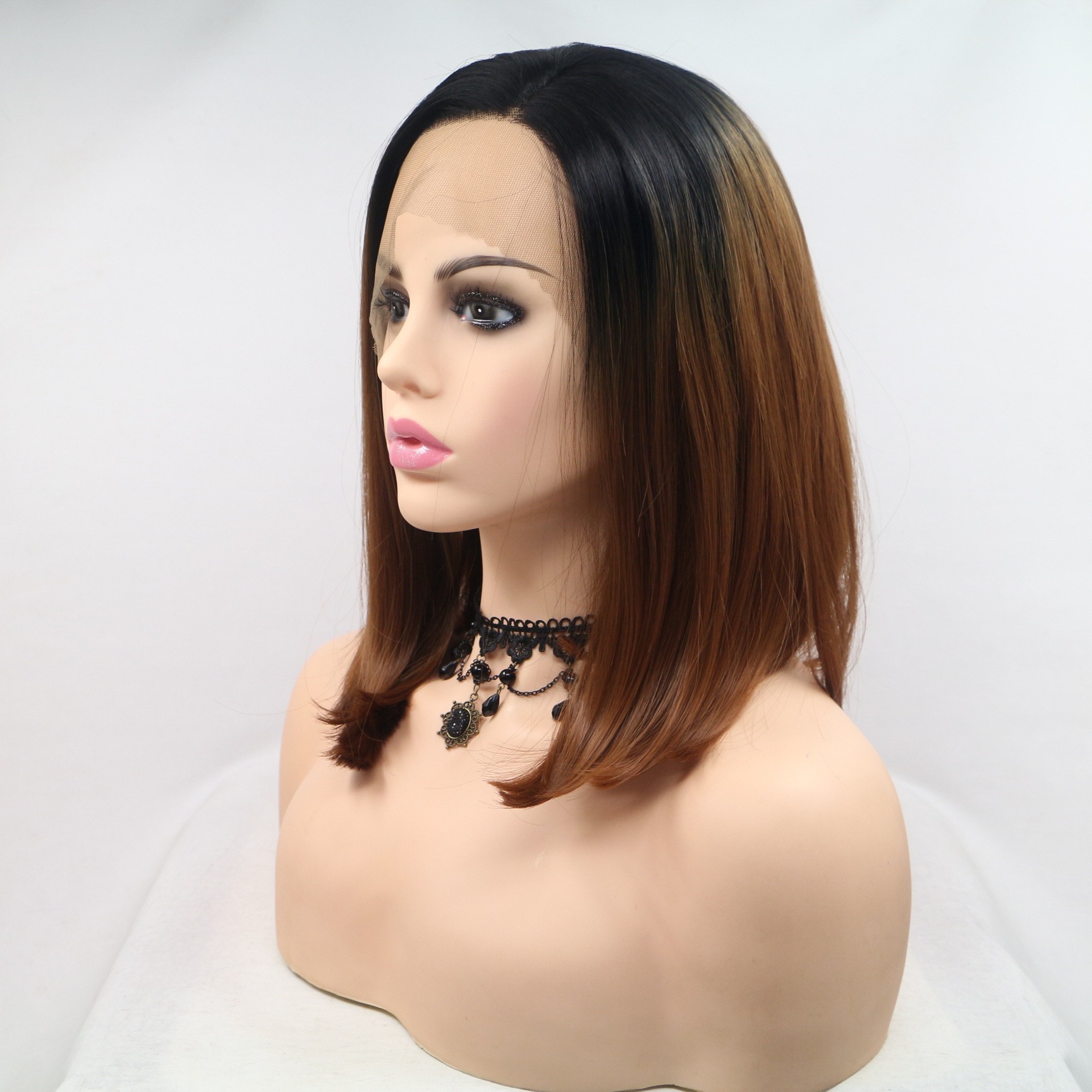NEW LOOK foreign trade chemical fiber wigs, women's short hair covers, European and American animation consignment supply, consignment delivery, in stock Application Scenario