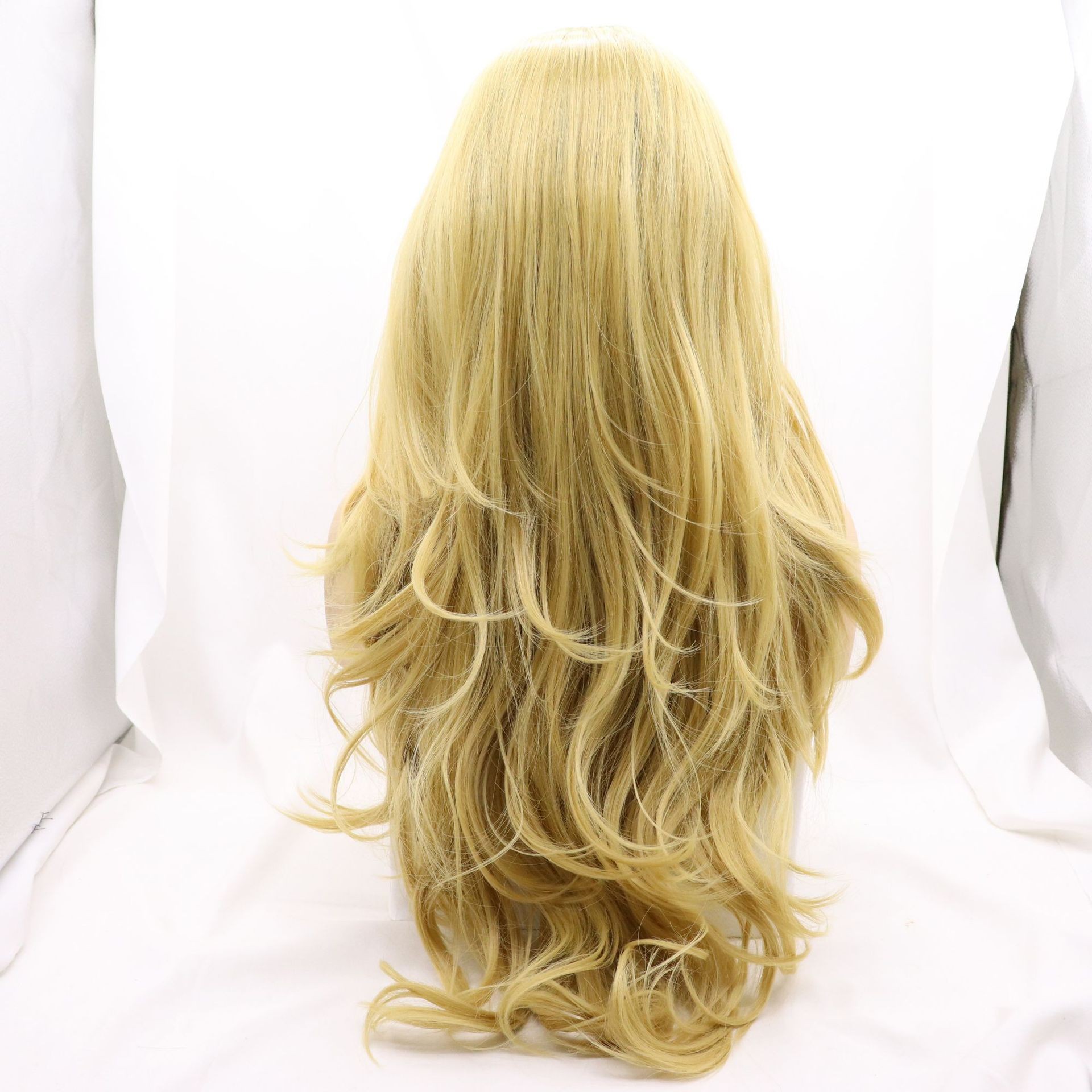 NEWLOOK European and American wig: Long curly hair, lace, fashionable new cross-border wig for blondes Specification image