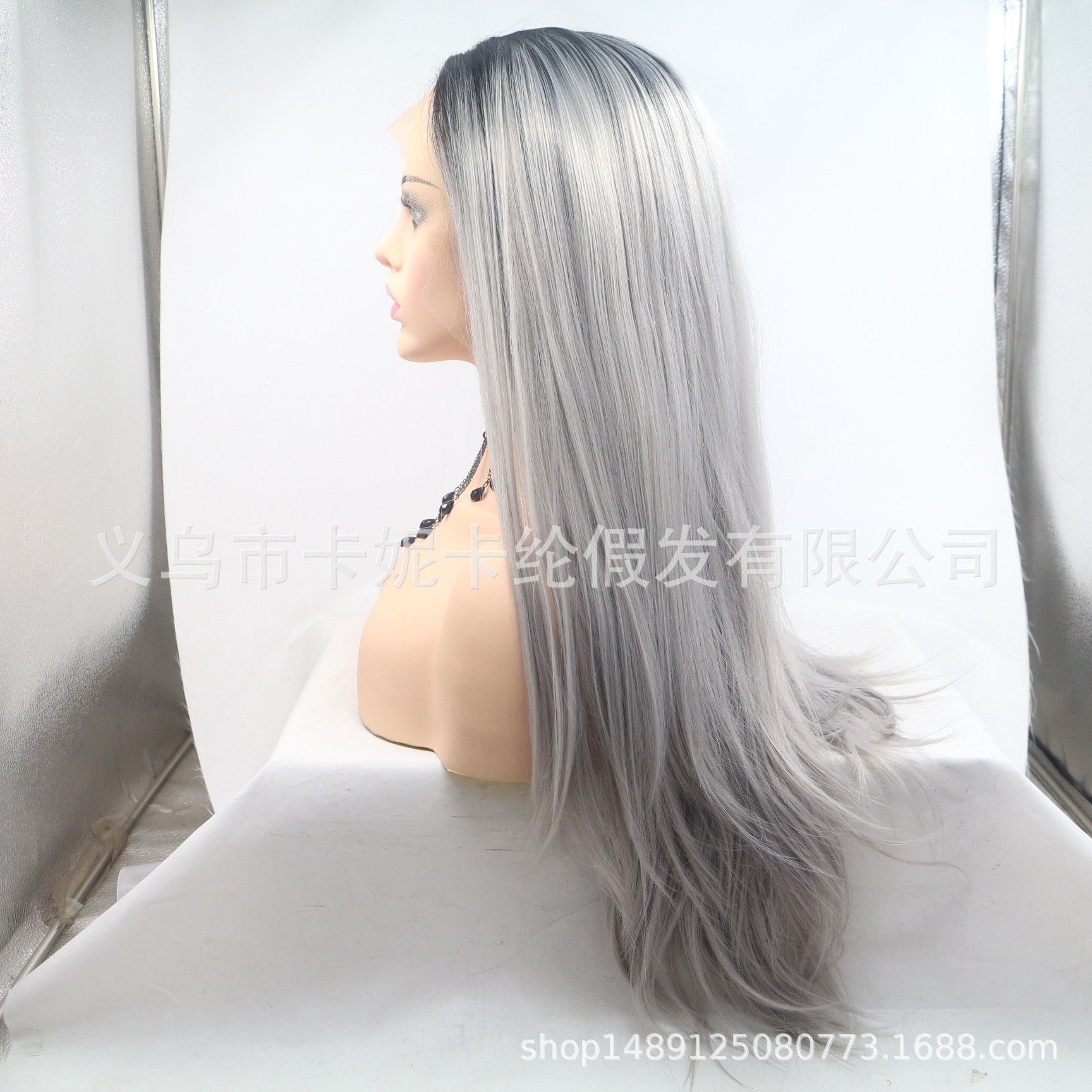 European and American fashion style, long curly hair, grandma gray, laid-back synthetic fiber wigs for women, wholesale in stock