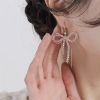 Dingxin Jewelry Earrings 9120012, a popular new product in foreign trade, offers fashionable metal earrings with a European and American style. Wholesale supply from the manufacturer Application Scenario