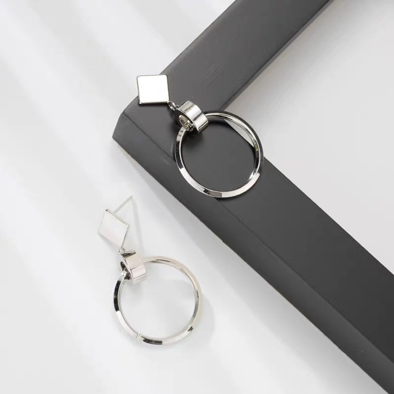 Dingxin Jewelry Earrings 9120023, a popular new product for foreign trade, offers fashionable metal earrings with a European and American style. Wholesale supply from the manufacturer Specification image