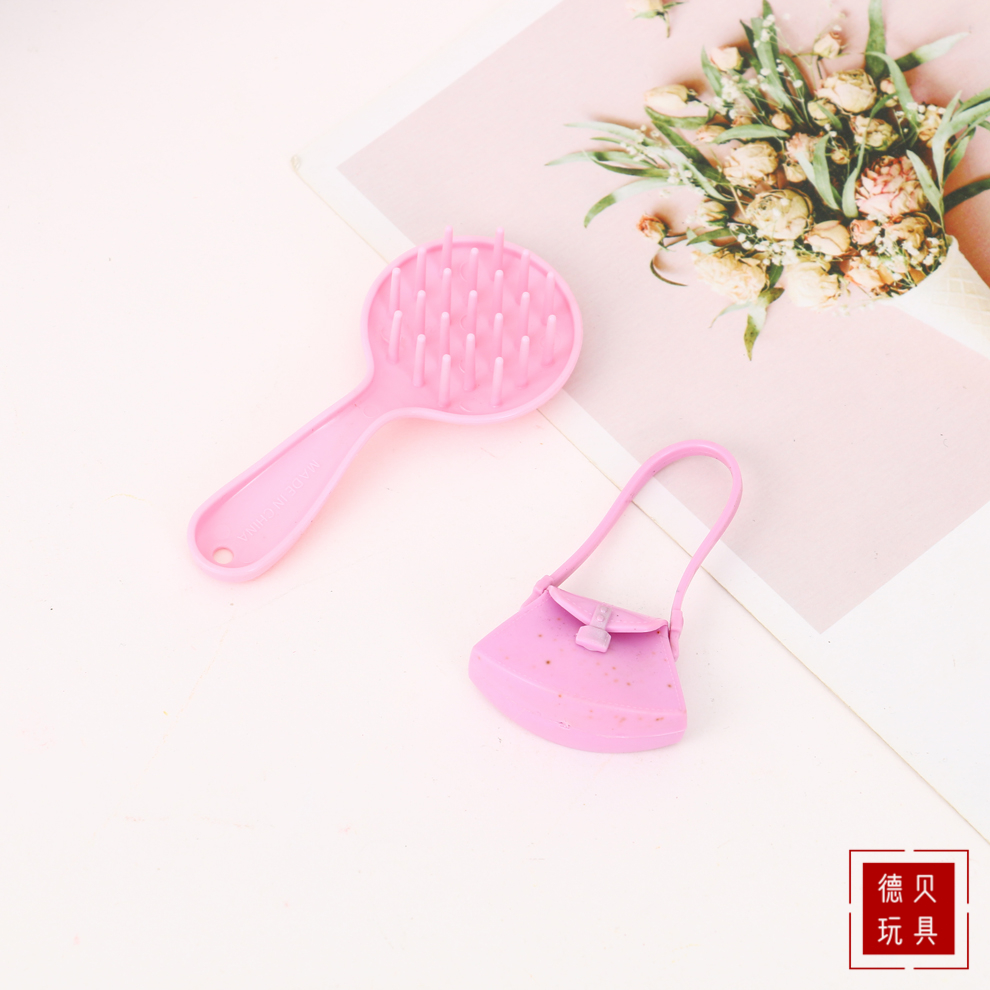 娃娃公仔实物图