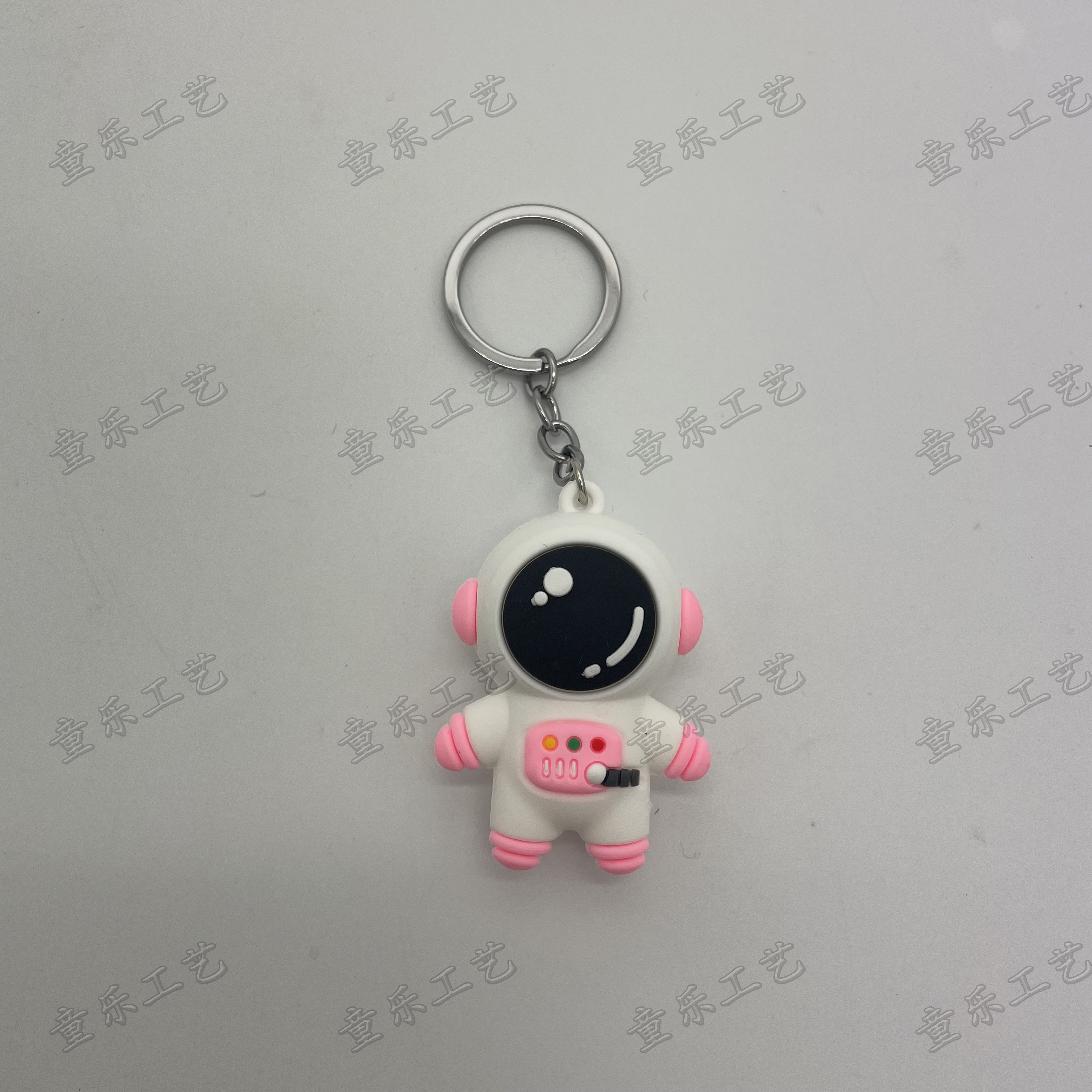 Creative Internet celebrity astronaut soft rubber keychain cartoon astronaut key accessory 3D figurine pendant Specification image