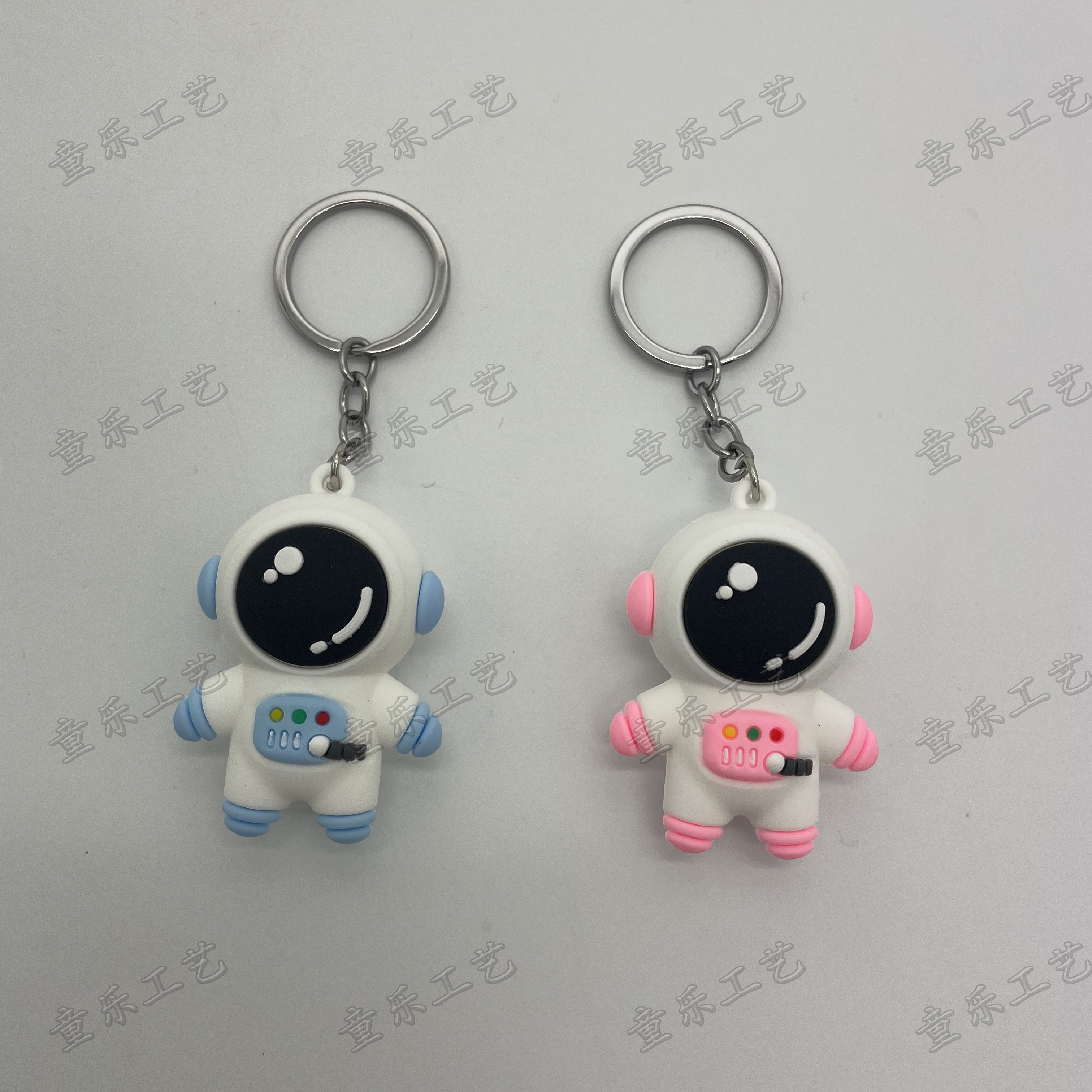 Creative Internet celebrity astronaut soft rubber keychain cartoon astronaut key accessory 3D figurine pendant