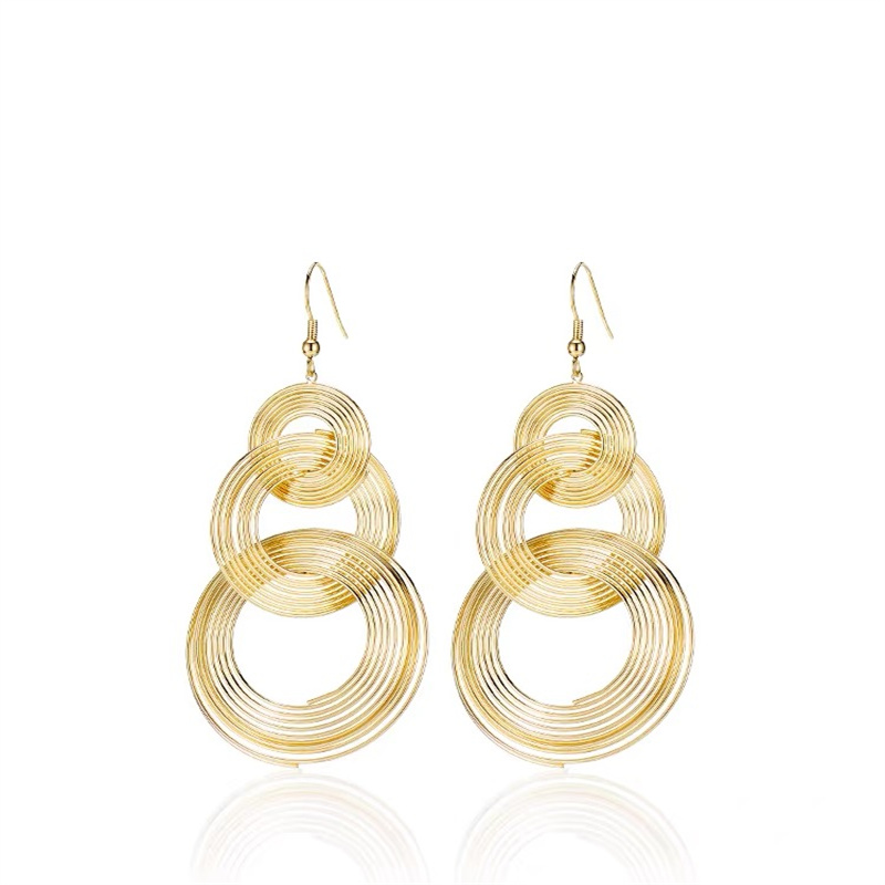 Dingxin Jewelry Earrings 9120052, a popular new product in foreign trade, offers fashionable metal earrings with a European and American style. Wholesale supply from the manufacturer Item Picture