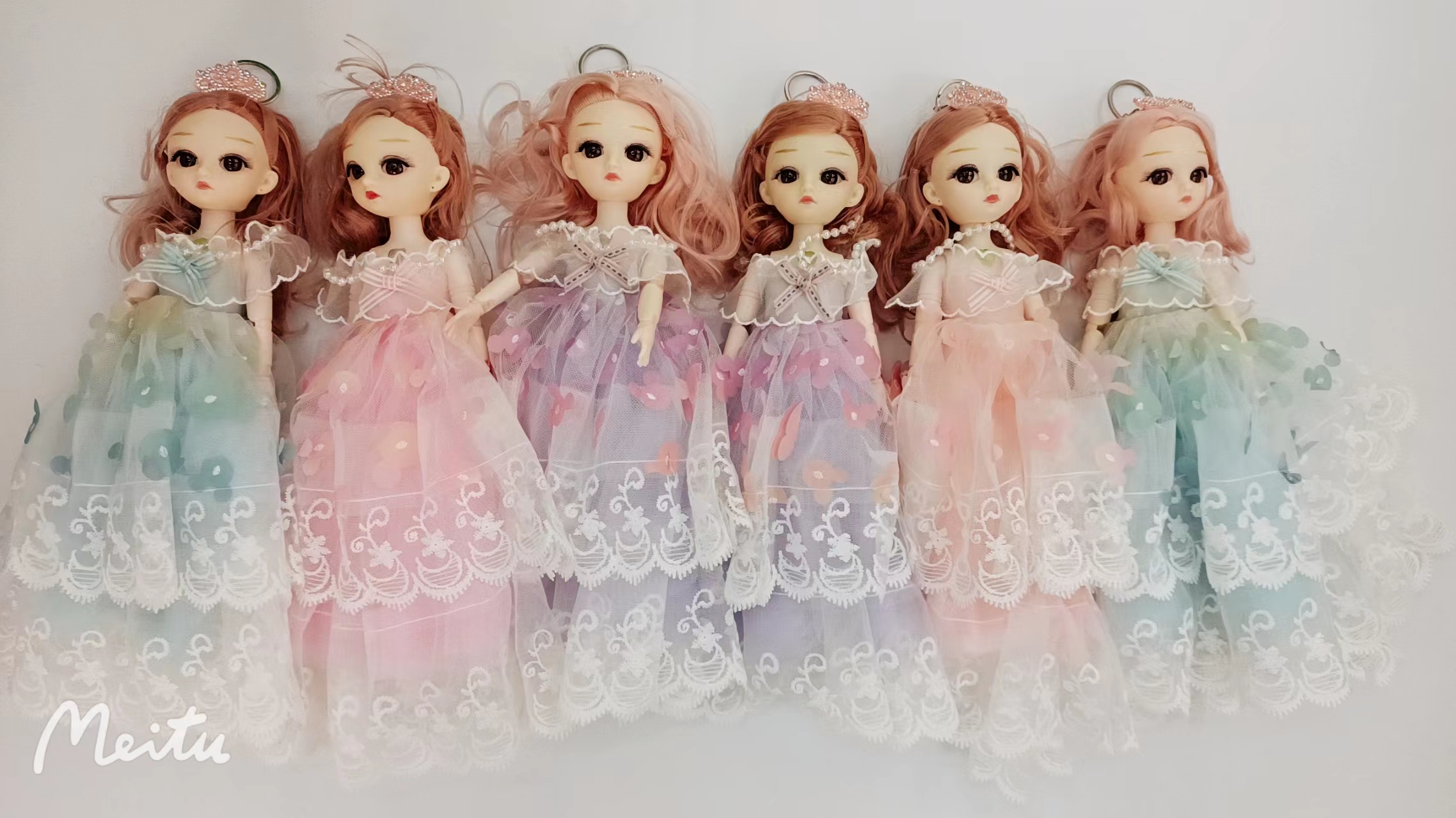 娃衣/暴力熊/芭比娃娃/labubu娃衣/pvc公仔白底实物图