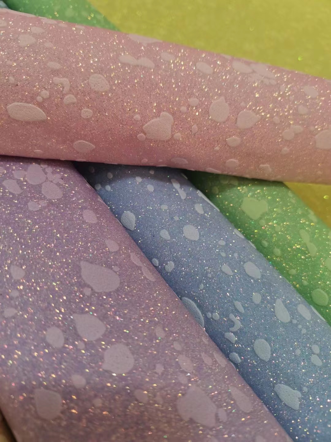 On March 3, 2021, a large quantity of high, medium and low-grade leather fabrics in stock are sold directly by the manufacturer, featuring popular new styles Application Scenario