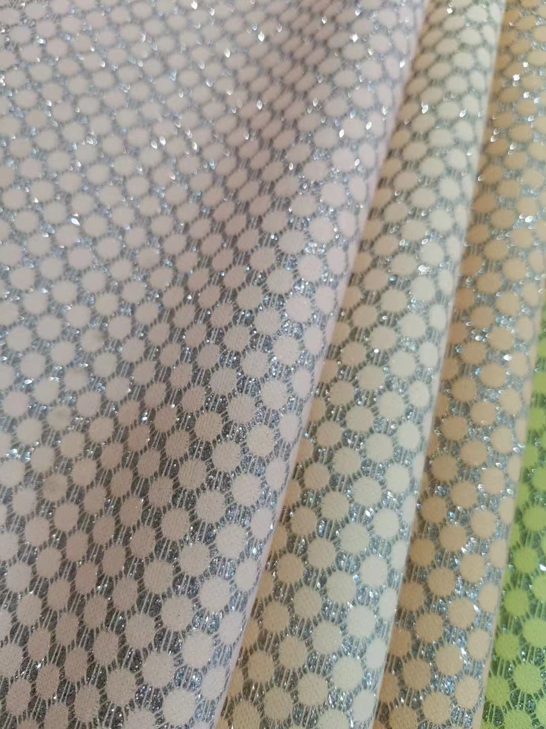 TH1143 Large stock of high, medium and low-grade leather fabrics, direct sales from the manufacturer, best-selling new styles Application Scenario