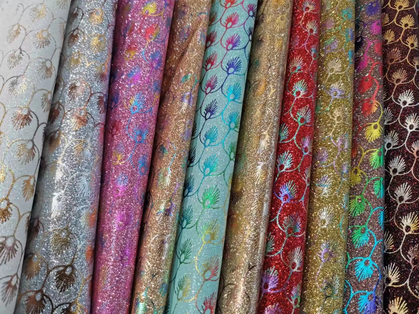 TH1189 large quantities of high, medium and low-grade leather fabrics in stock, direct sales from the manufacturer, best-selling new styles details Picture