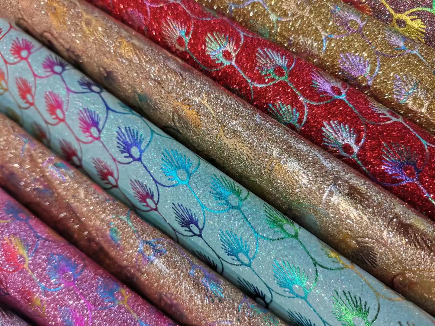 TH1189 large quantities of high, medium and low-grade leather fabrics in stock, direct sales from the manufacturer, best-selling new styles Item Picture